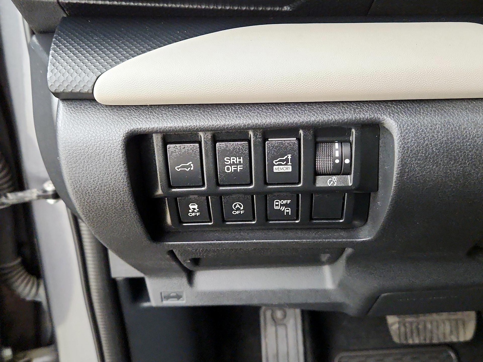 2022 Subaru Forester Limited - Photo 14
