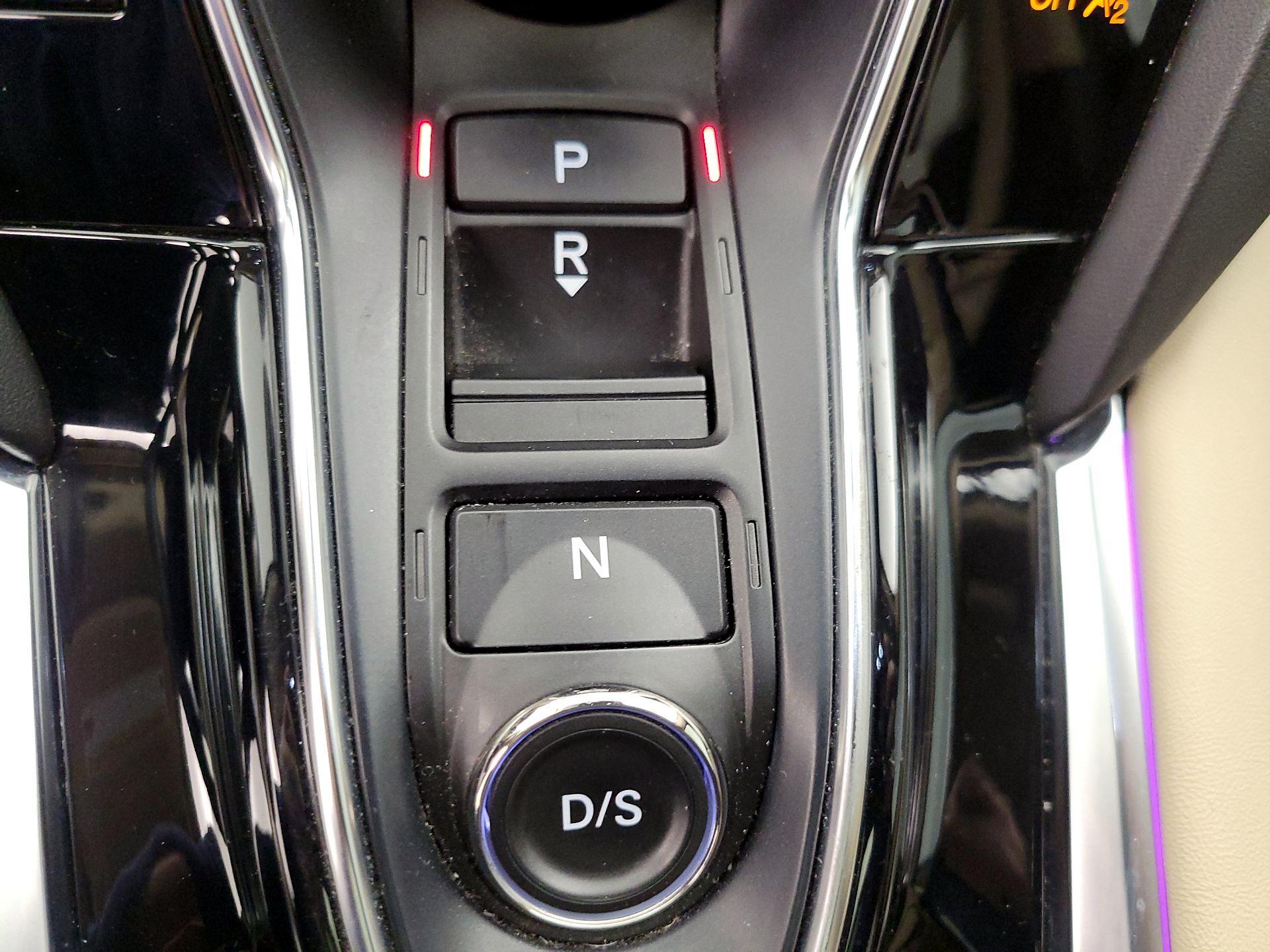 Thumbnail: 2022 Acura RDX - 18