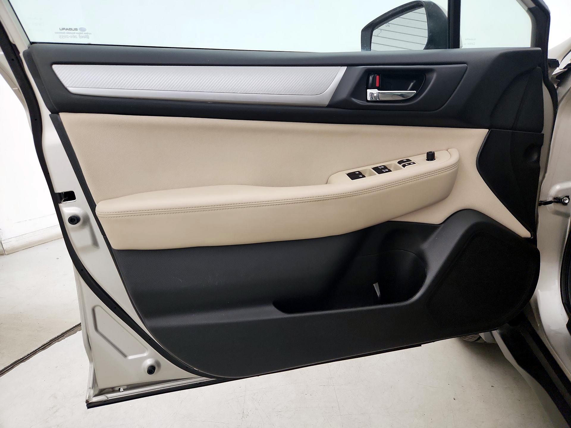 Thumbnail: 2017 Subaru Outback - 12