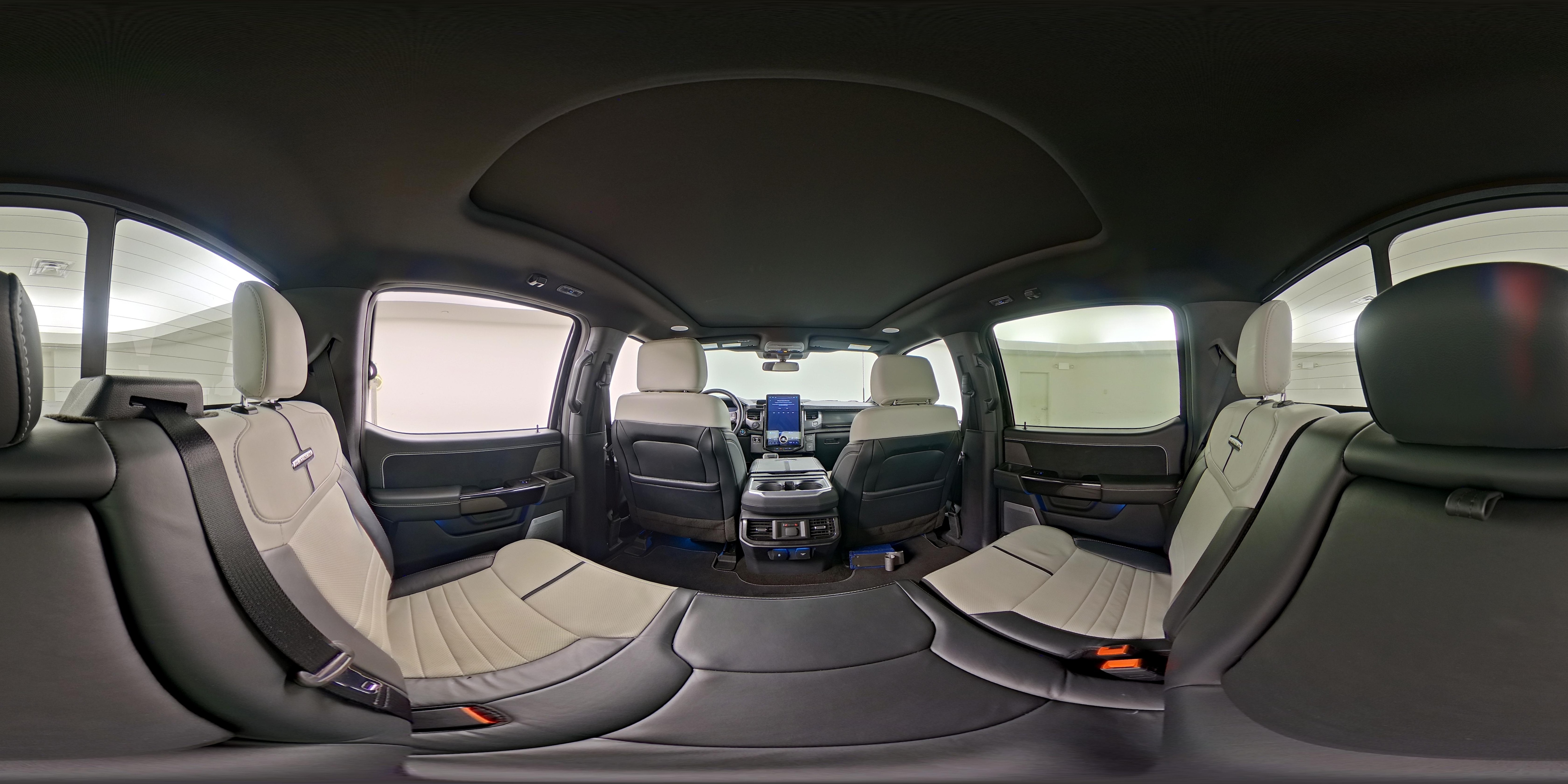 2023 Ford F-150 Lightning Platinum - Photo 27