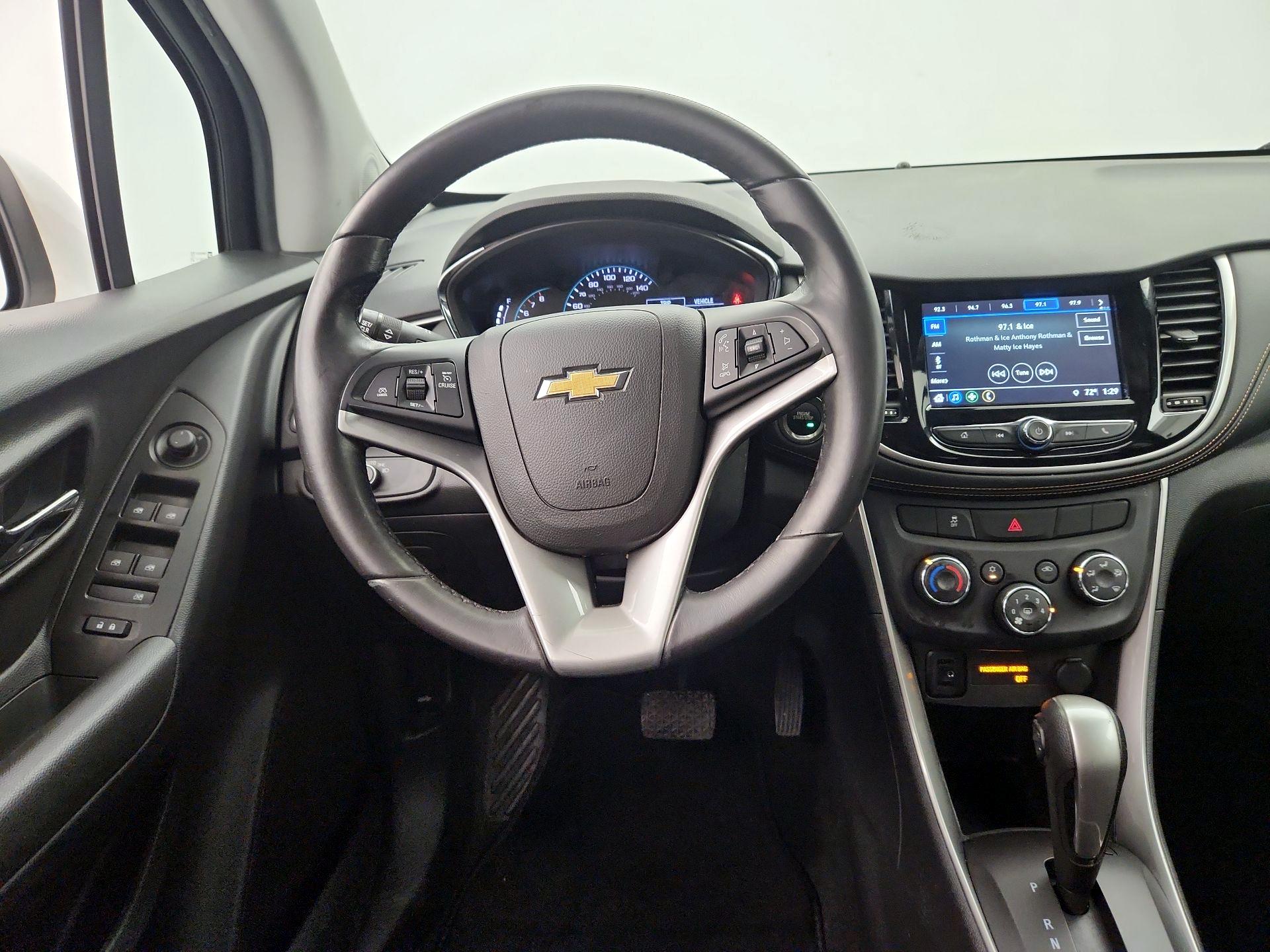 Thumbnail: 2018 Chevrolet Trax - 10