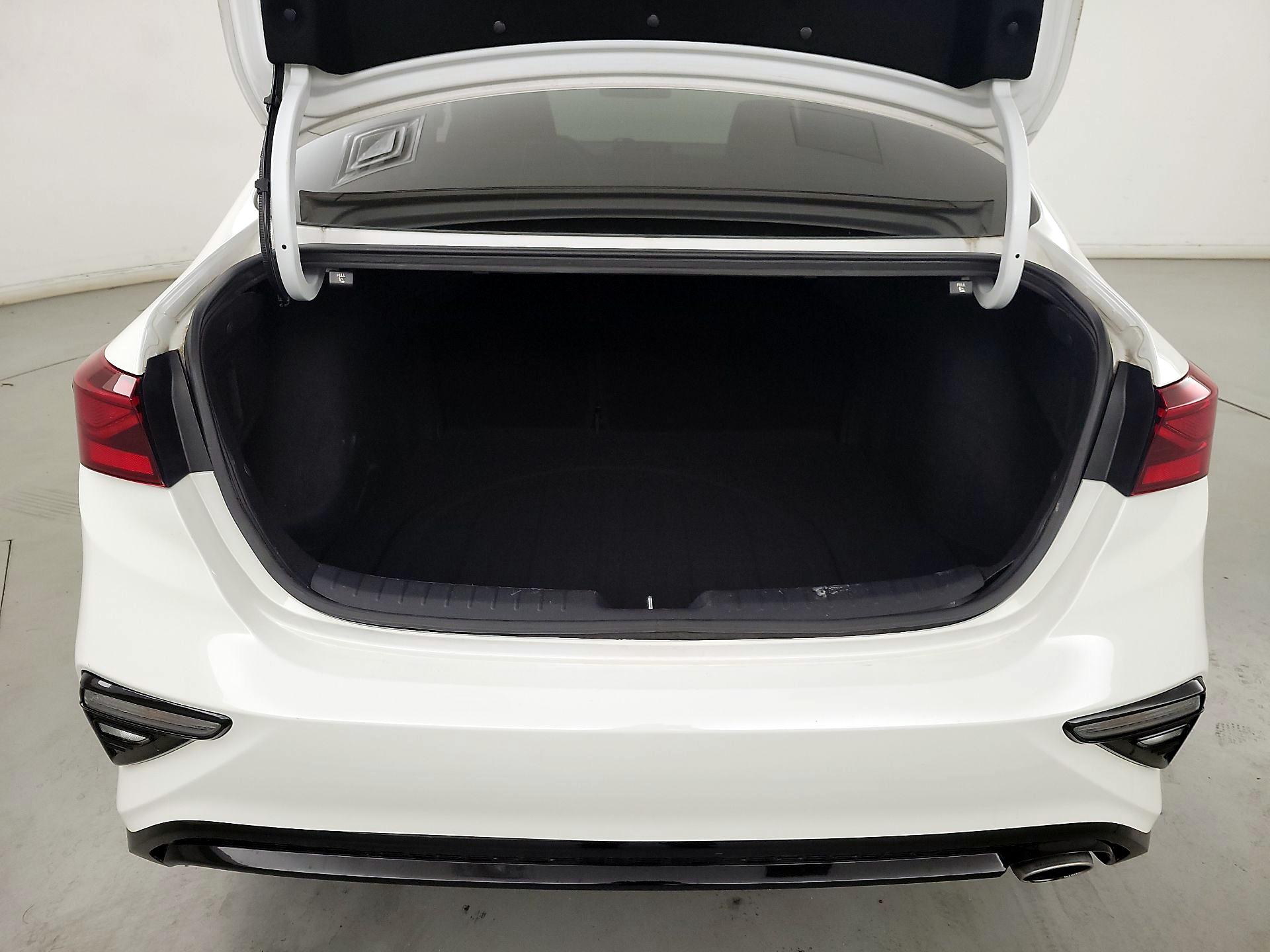 Thumbnail: 2021 Kia Forte - 20