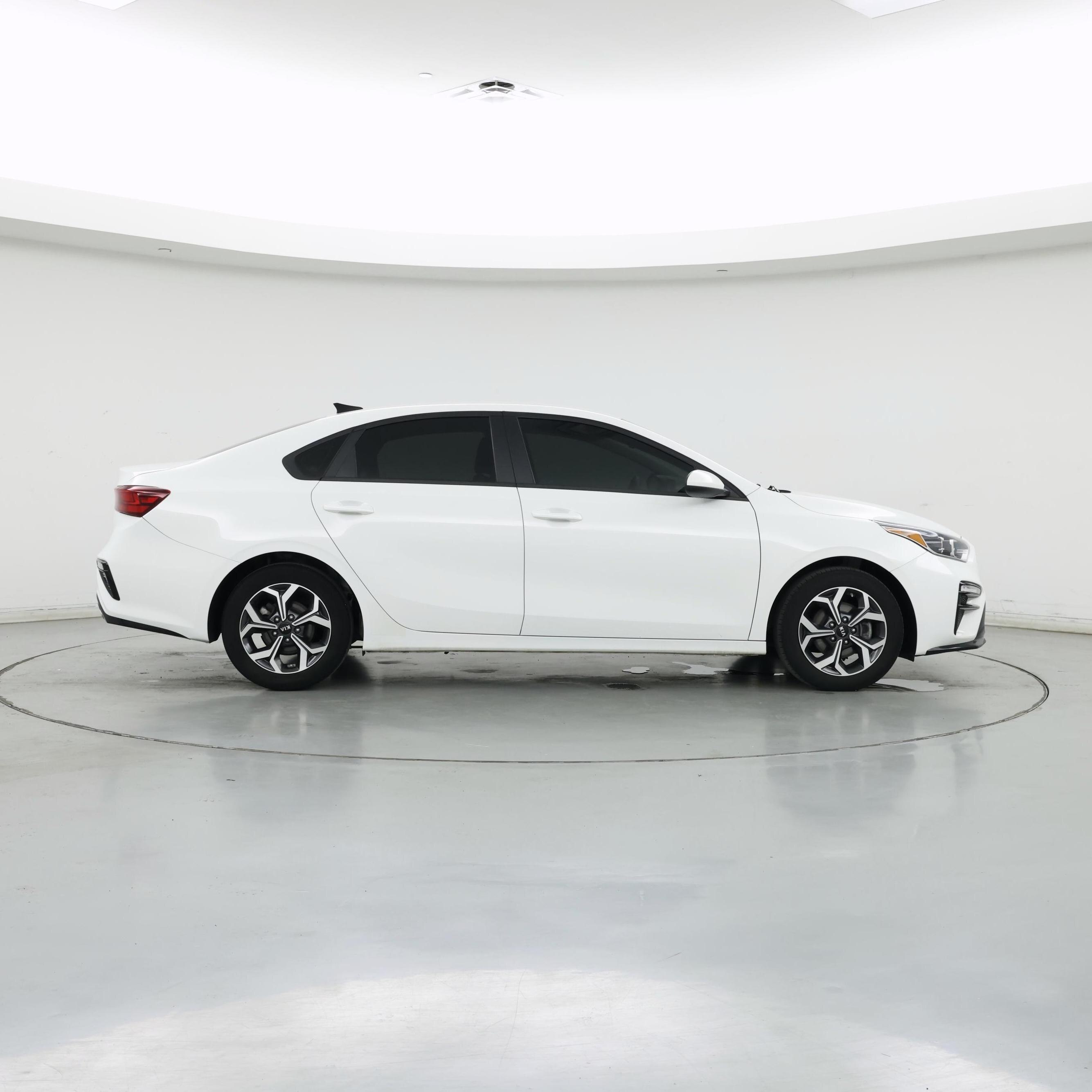 Thumbnail: 2021 Kia Forte - 7