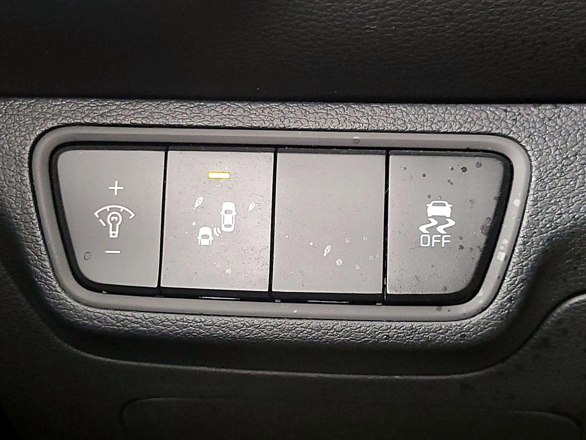 Thumbnail: 2024 Kia Forte - 13