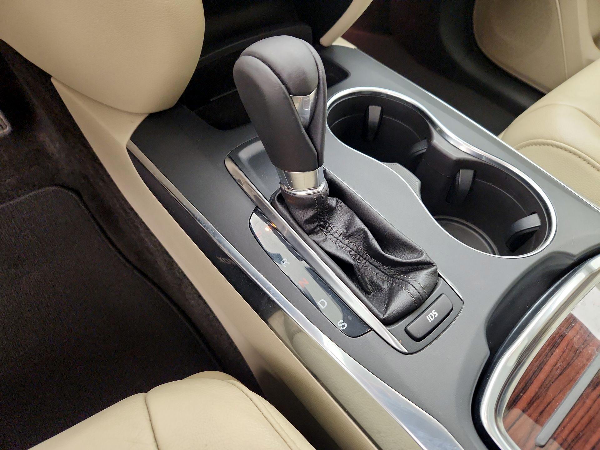 Thumbnail: 2015 Acura MDX - 18