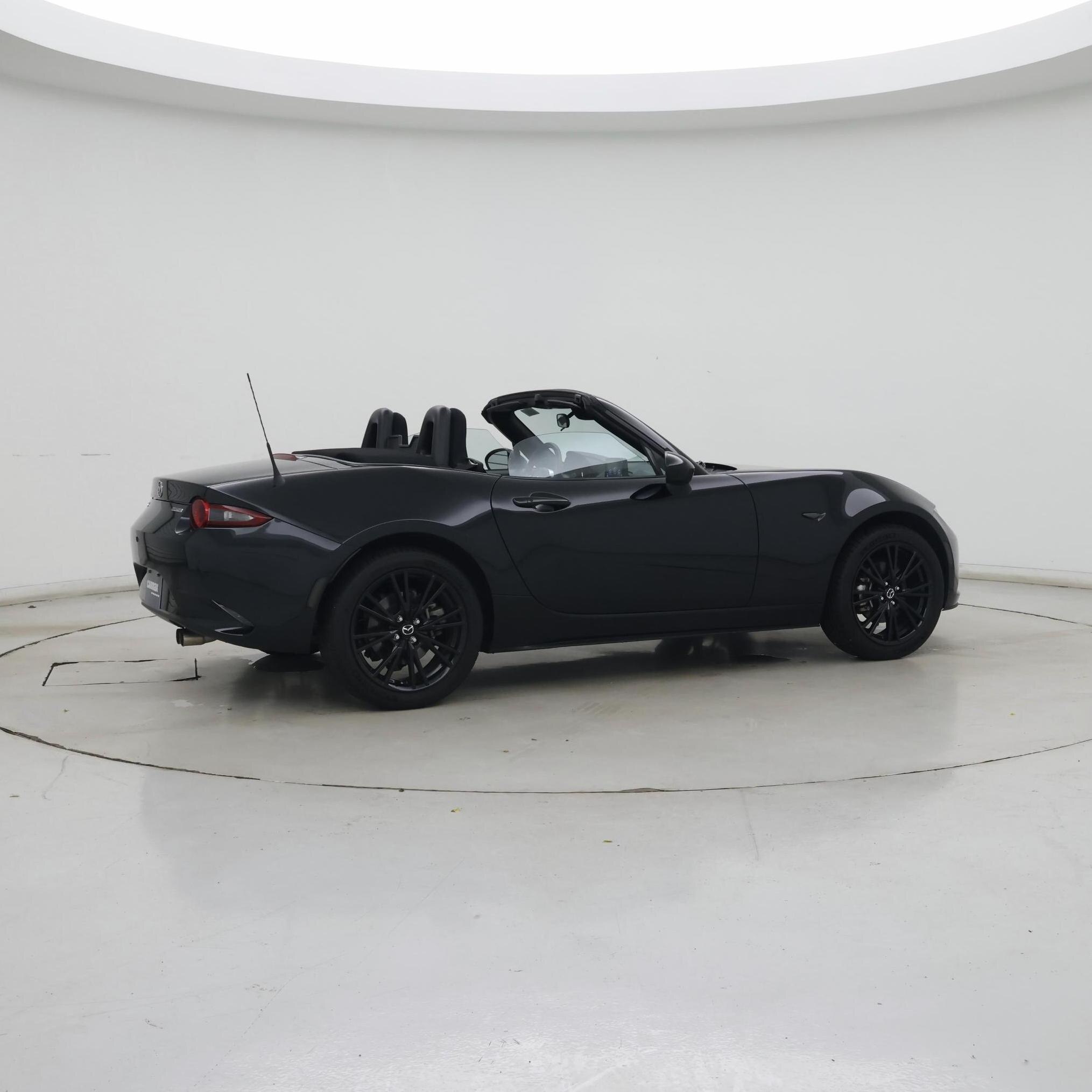 Thumbnail: 2022 Mazda MX-5 Miata - 3