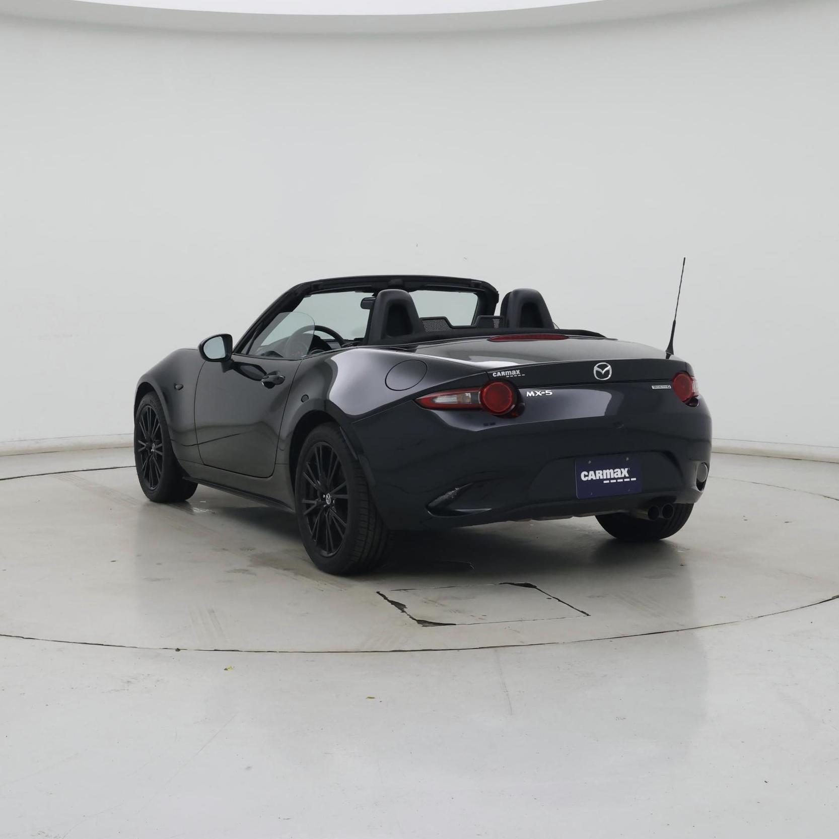 Thumbnail: 2022 Mazda MX-5 Miata - 5
