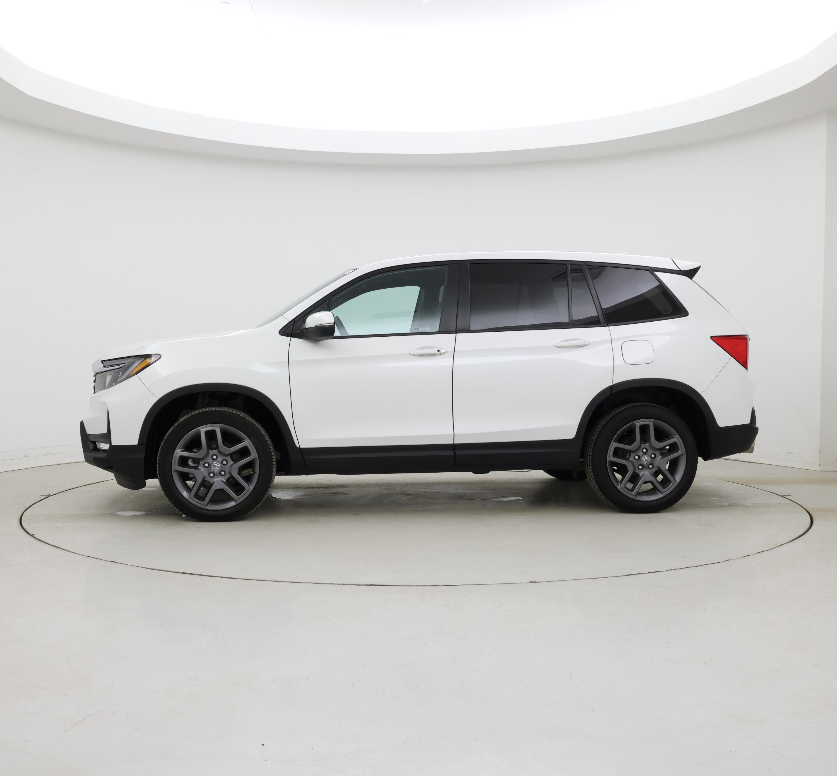 Thumbnail: 2023 Honda Passport - 3
