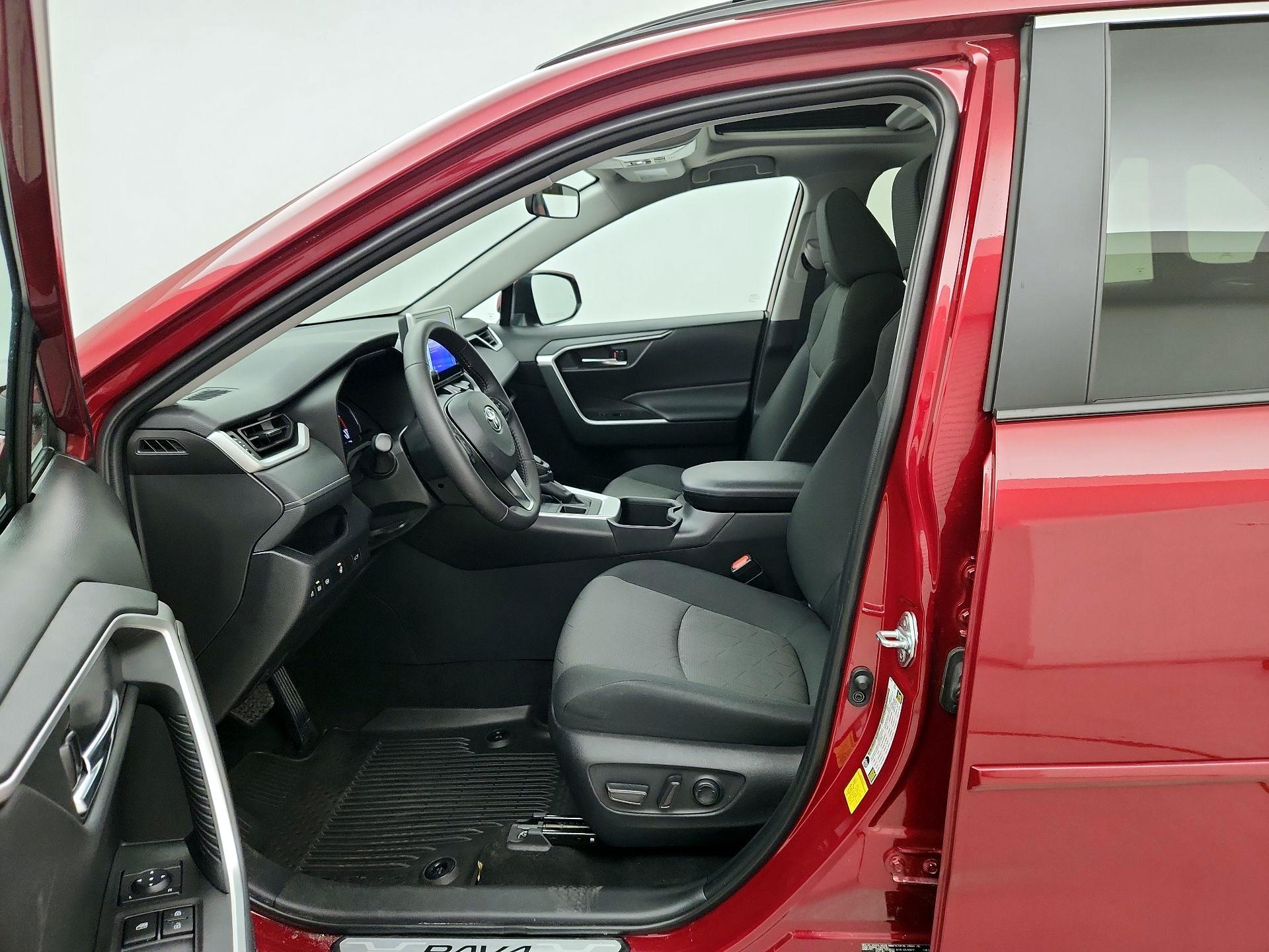 Thumbnail: 2024 Toyota RAV4 - 11