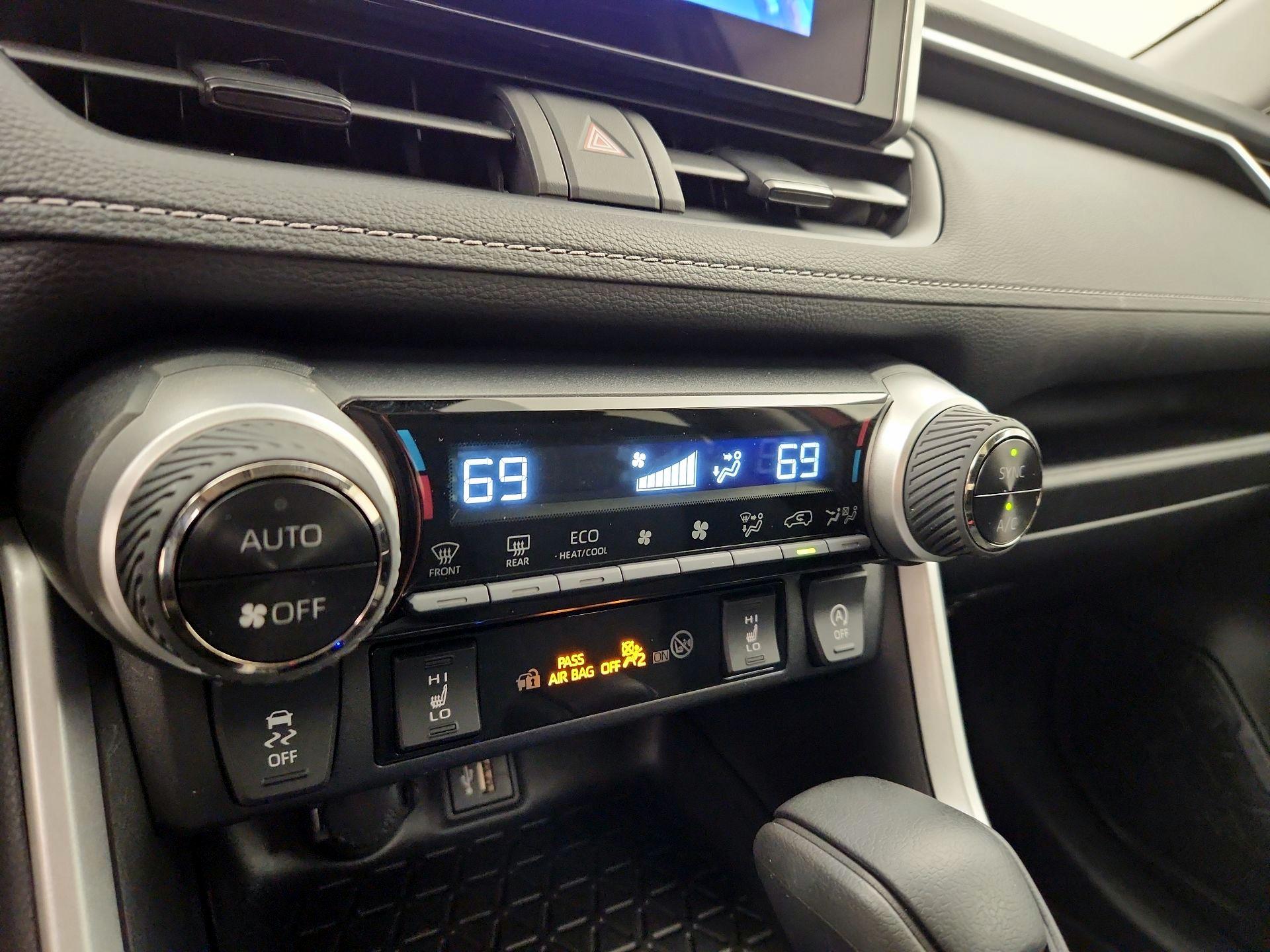 Thumbnail: 2024 Toyota RAV4 - 16