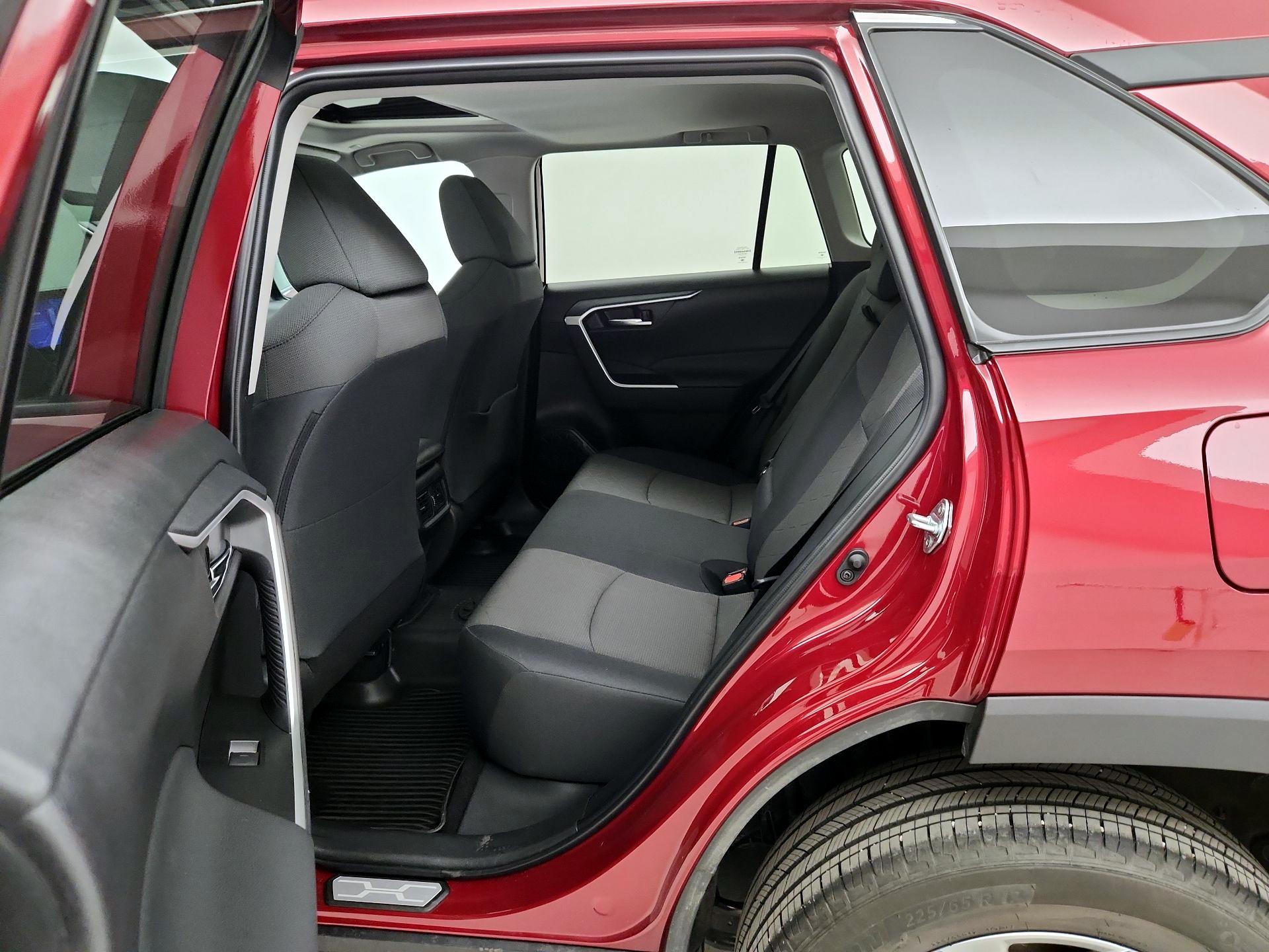 Thumbnail: 2024 Toyota RAV4 - 20