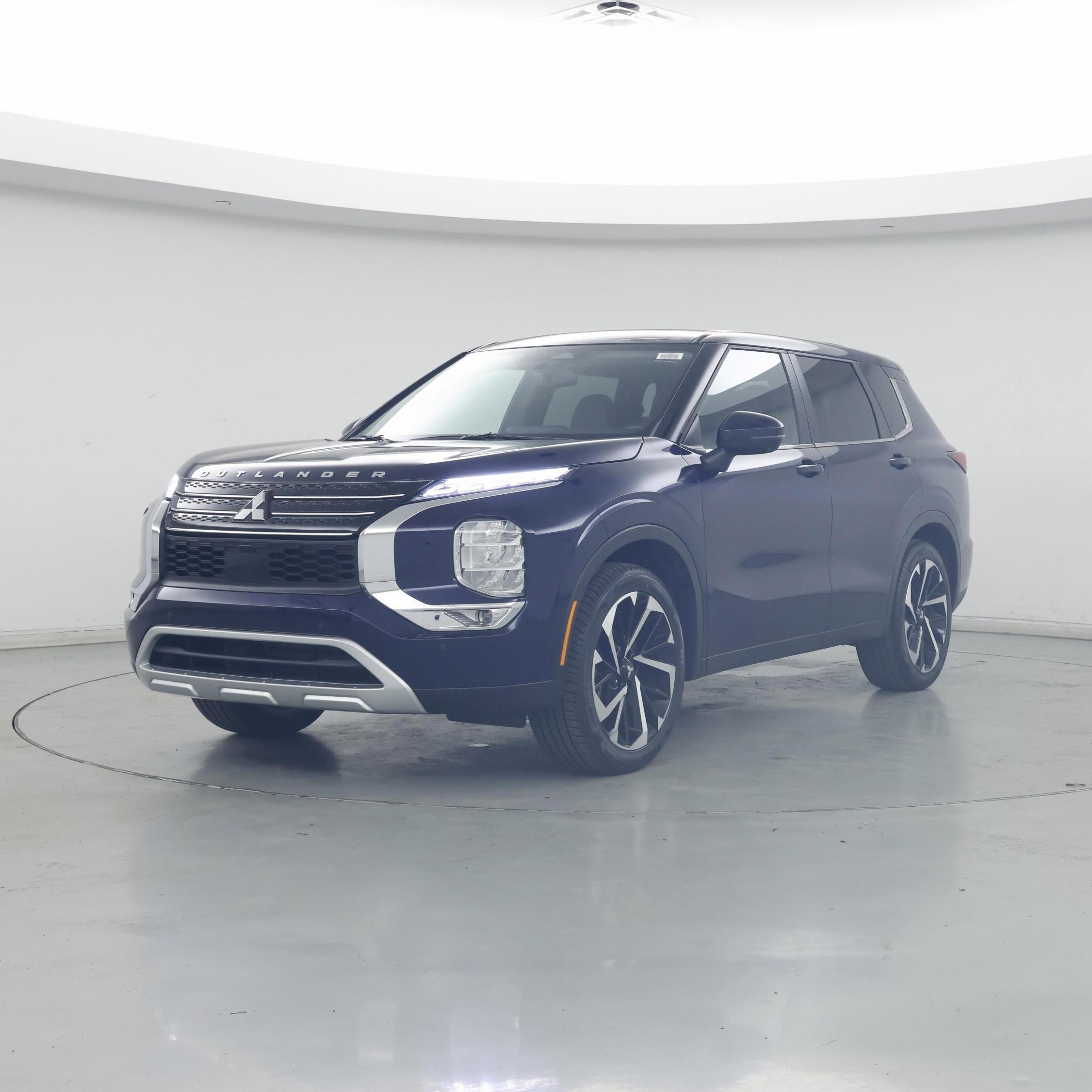 Thumbnail: 2024 Mitsubishi Outlander - 4