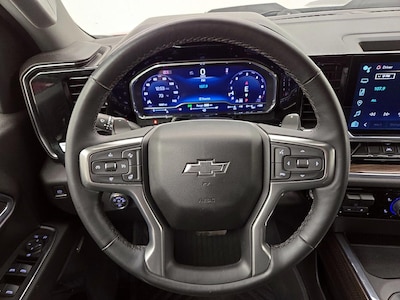 Steering Wheel & Instrument Cluster (On)