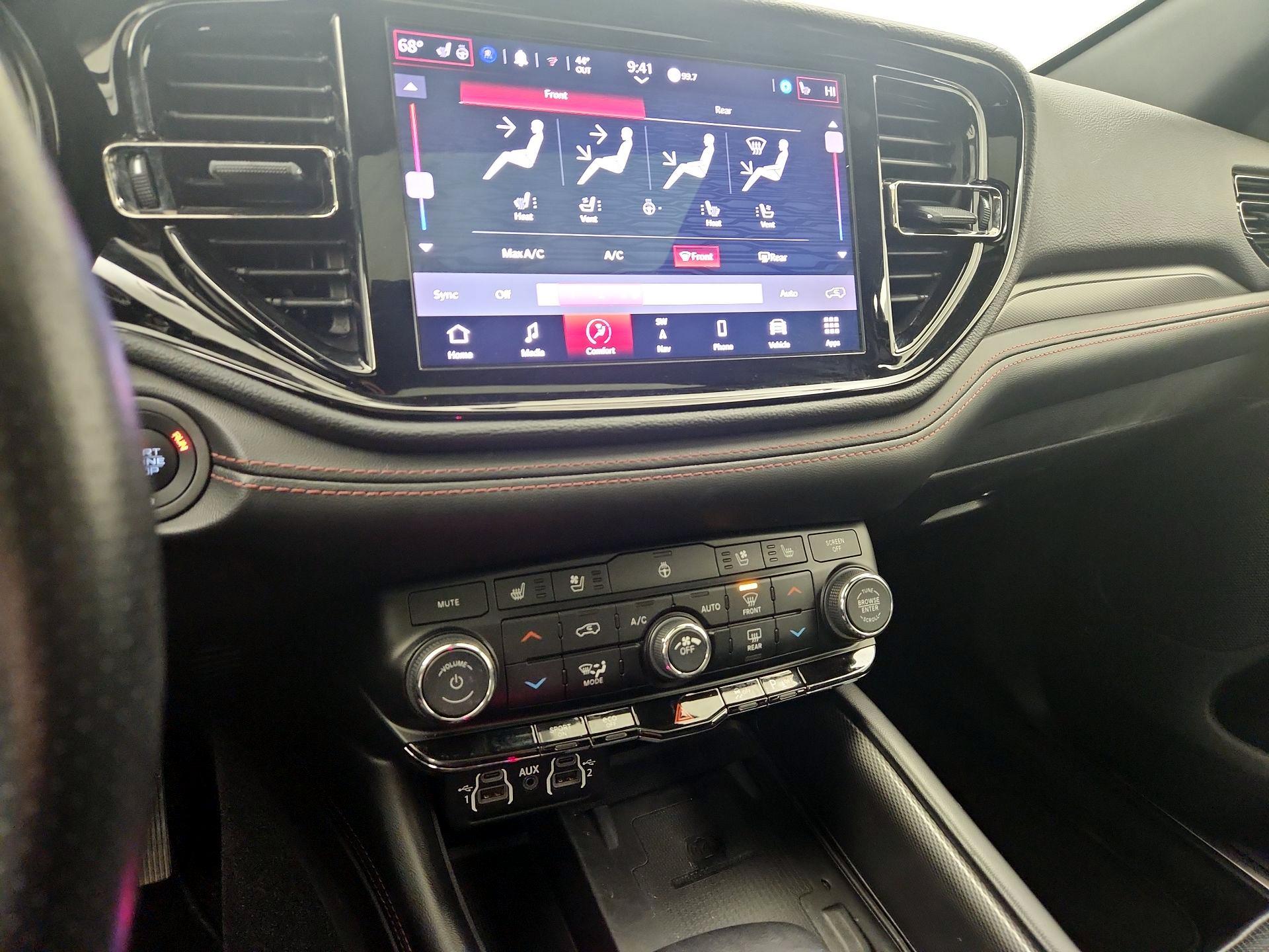 Thumbnail: 2022 Dodge Durango - 17