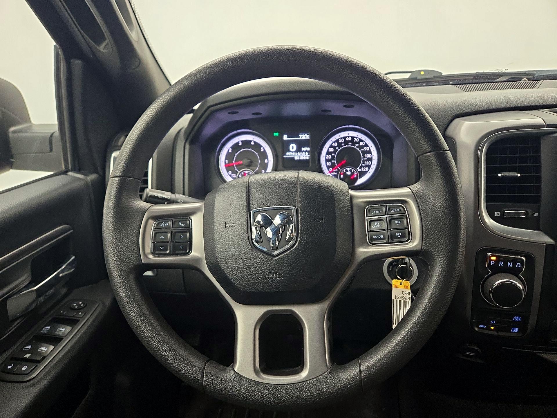 Thumbnail: 2021 RAM 1500 Classic - 10