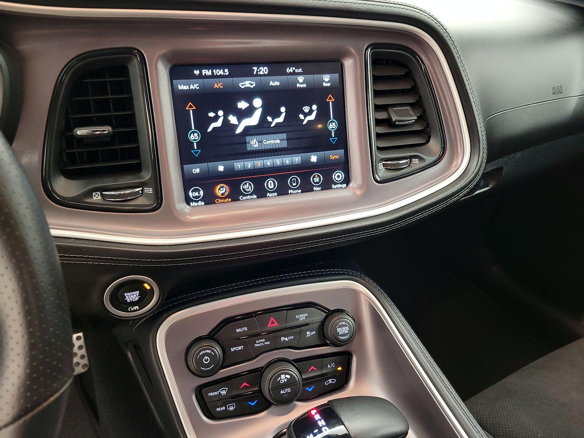 Thumbnail: 2022 Dodge Challenger - 17