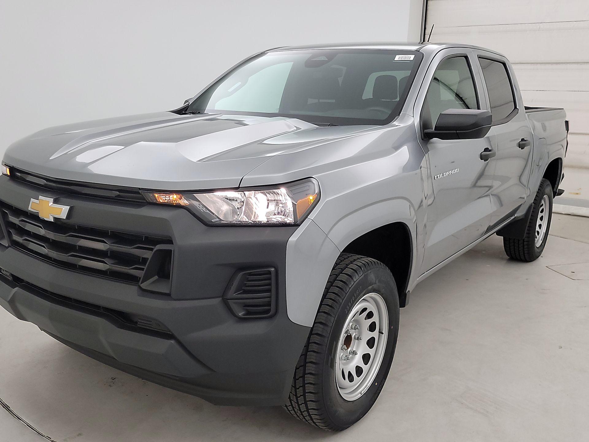 Thumbnail: 2024 Chevrolet Colorado - 3
