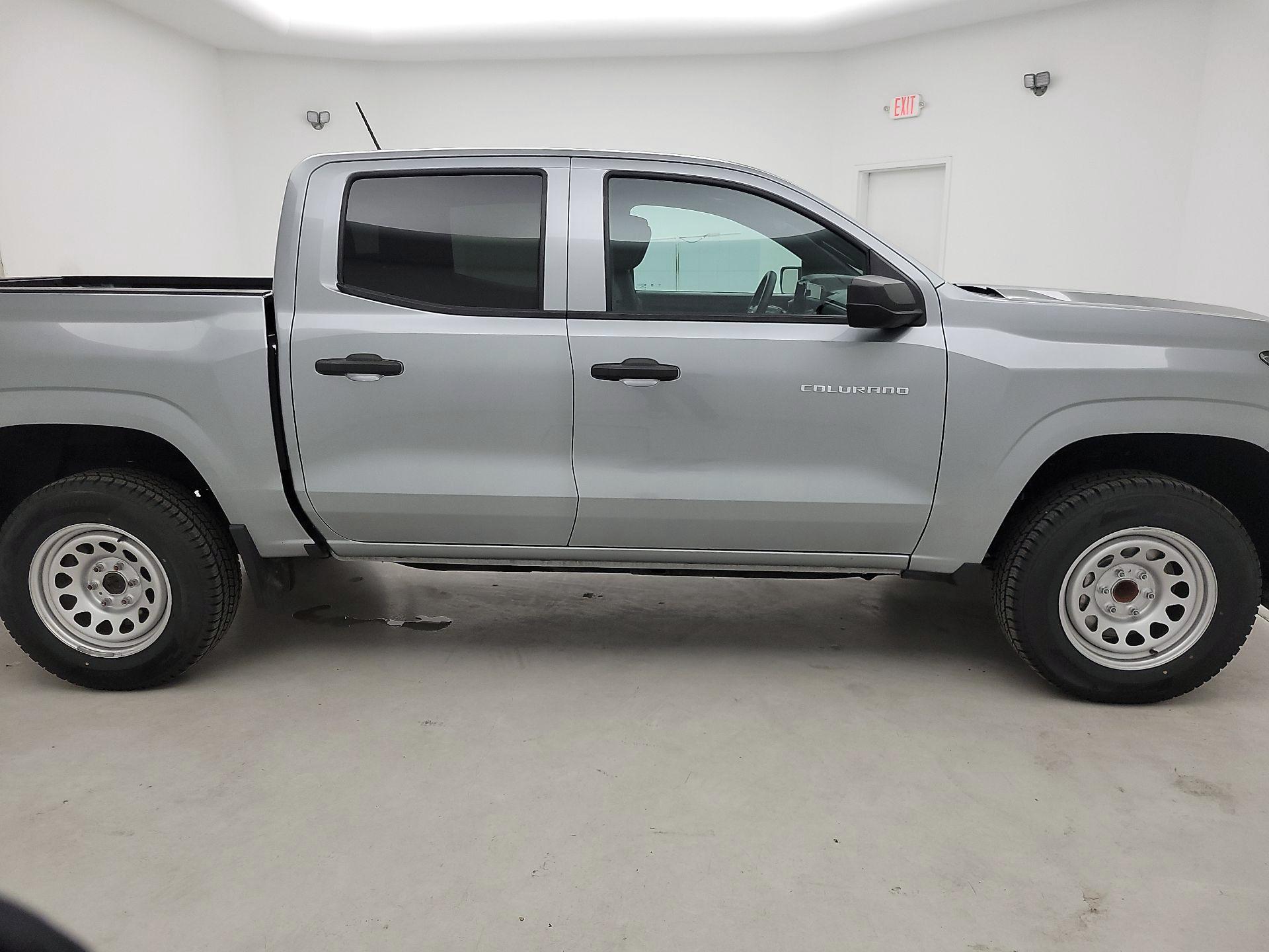 Thumbnail: 2024 Chevrolet Colorado - 4