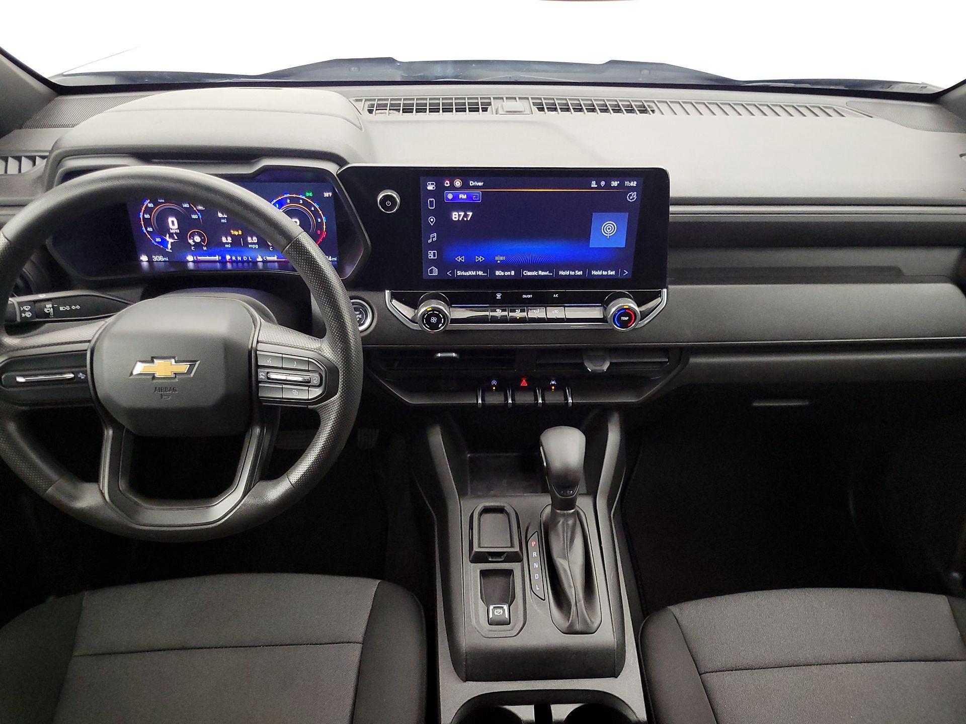 Thumbnail: 2024 Chevrolet Colorado - 8