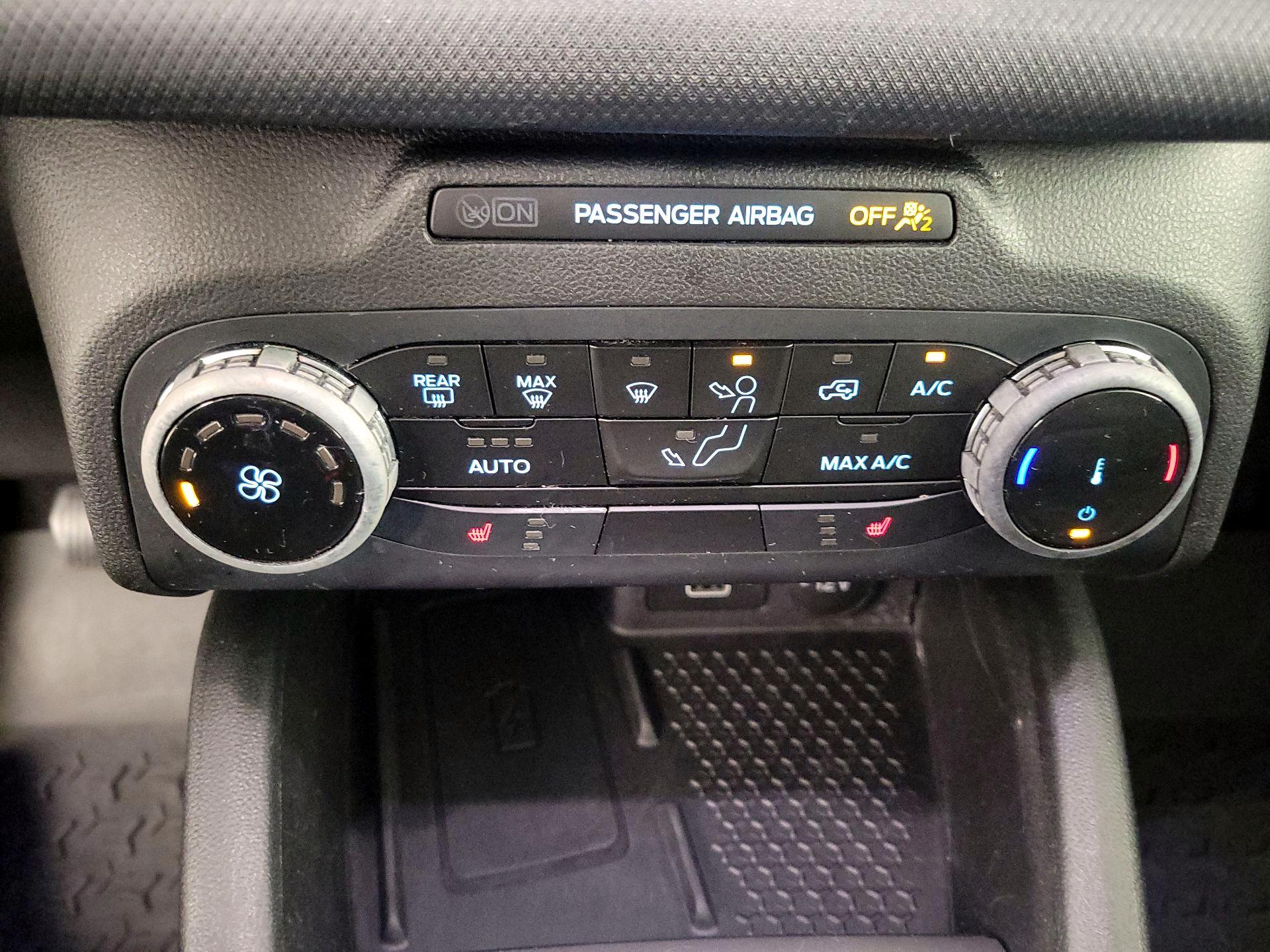 Thumbnail: 2023 Ford Bronco Sport - 16