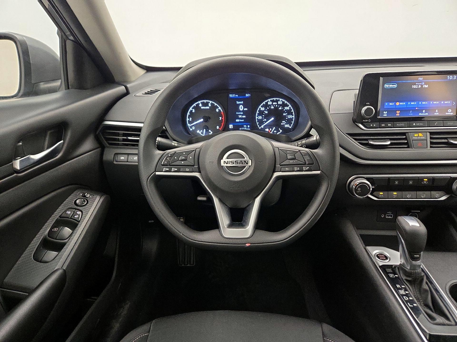 Thumbnail: 2021 Nissan Altima - 10