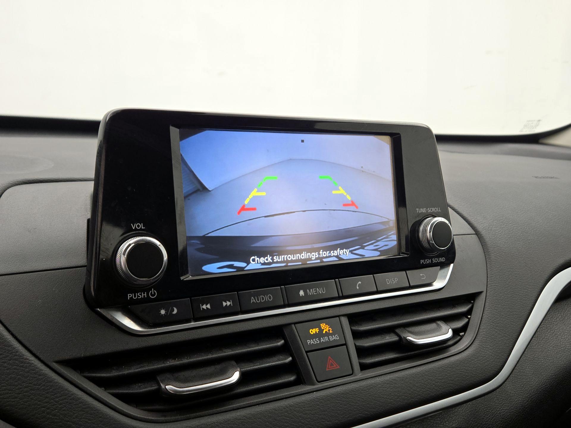 Thumbnail: 2021 Nissan Altima - 15