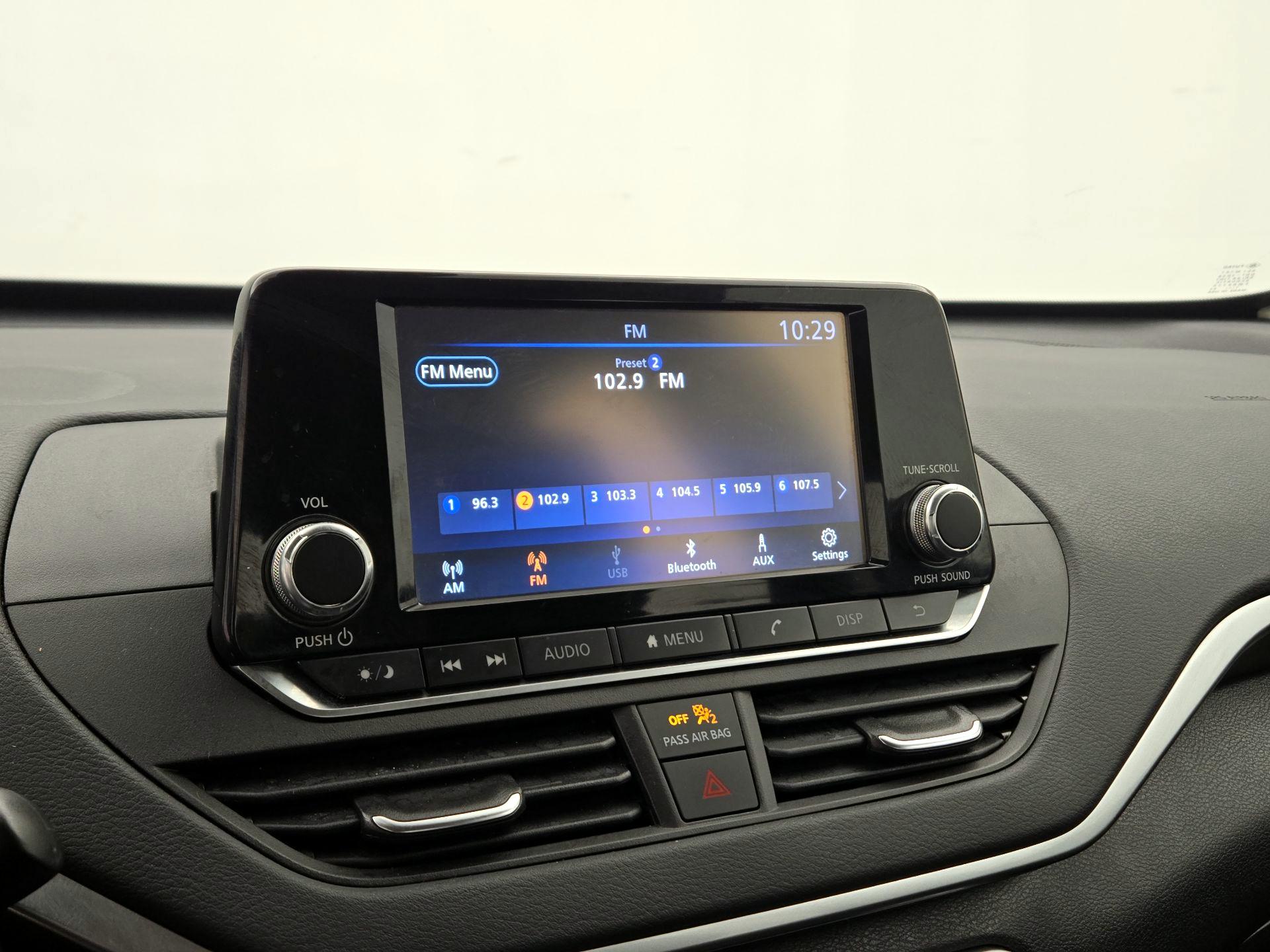 Thumbnail: 2021 Nissan Altima - 16