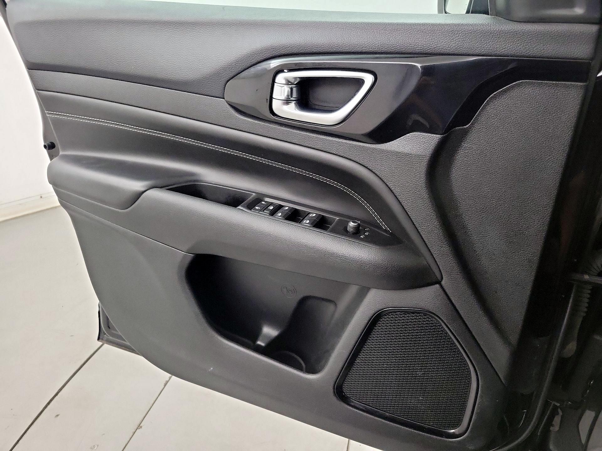Thumbnail: 2022 Jeep Compass - 10