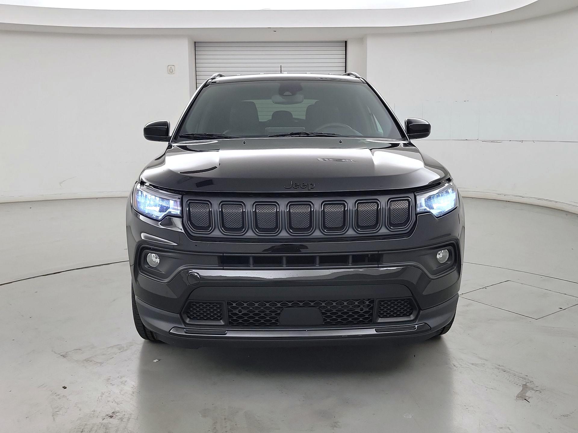 Thumbnail: 2022 Jeep Compass - 2