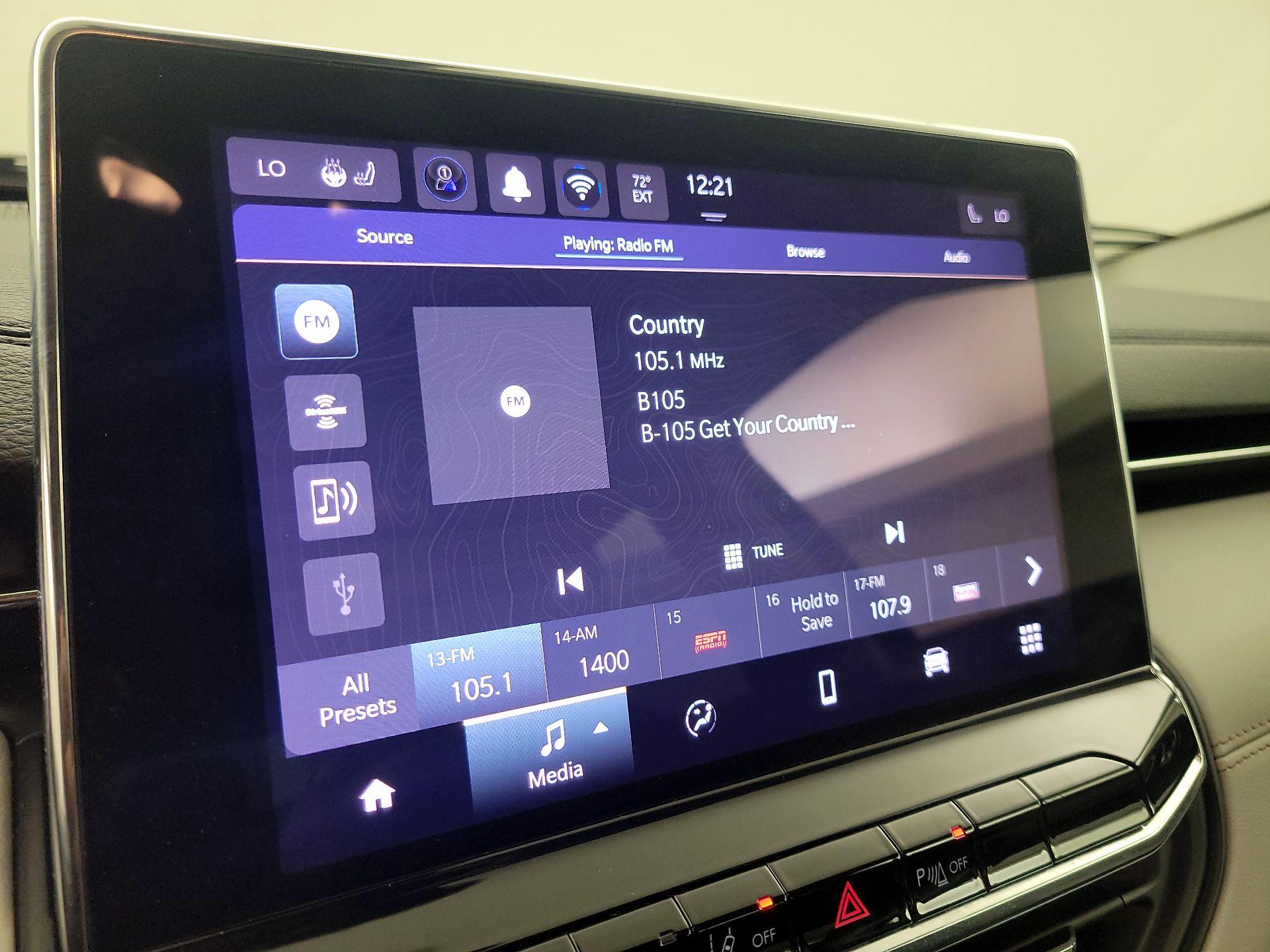 Thumbnail: 2022 Jeep Compass - 15