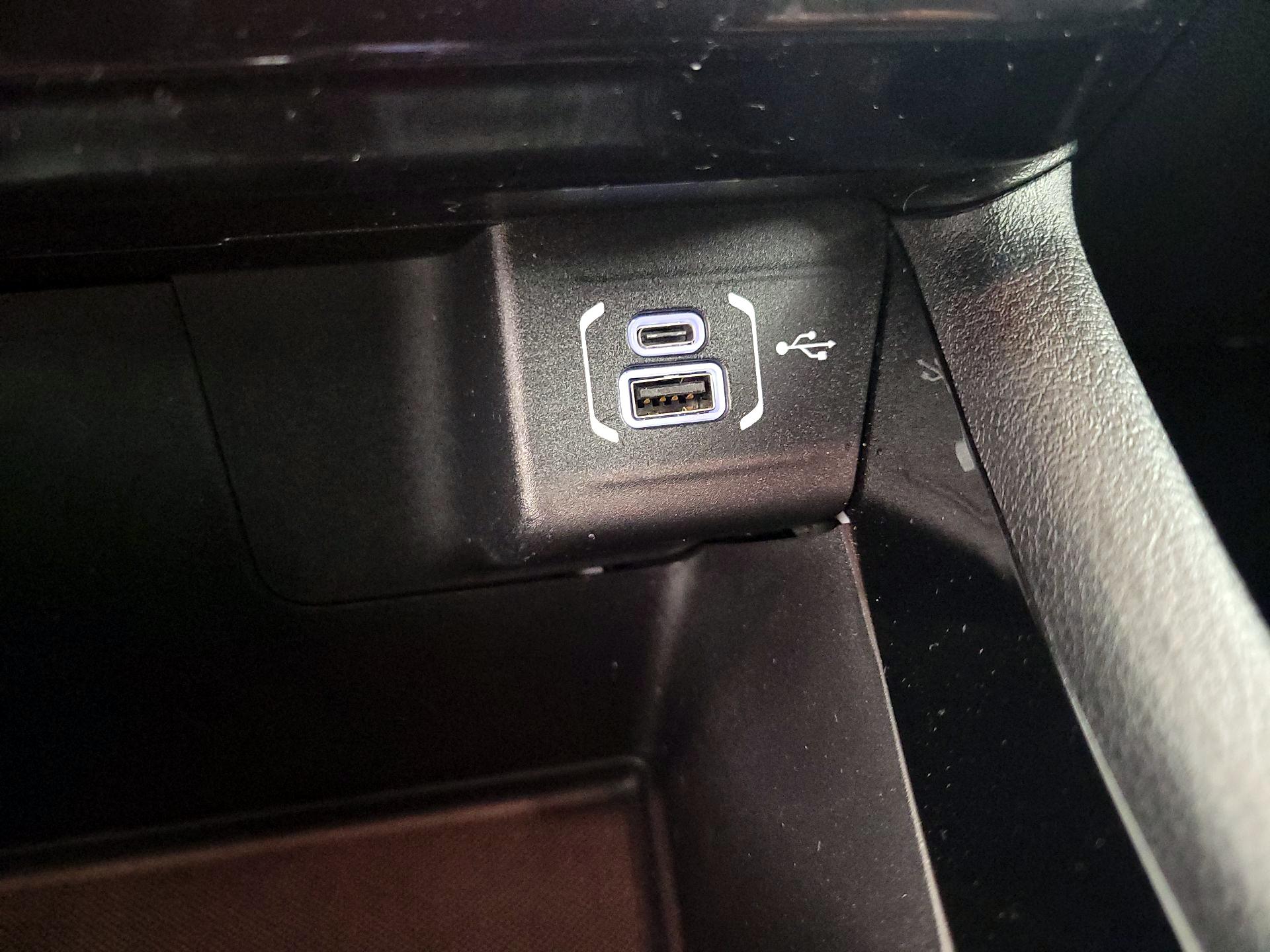 Thumbnail: 2022 Jeep Compass - 18