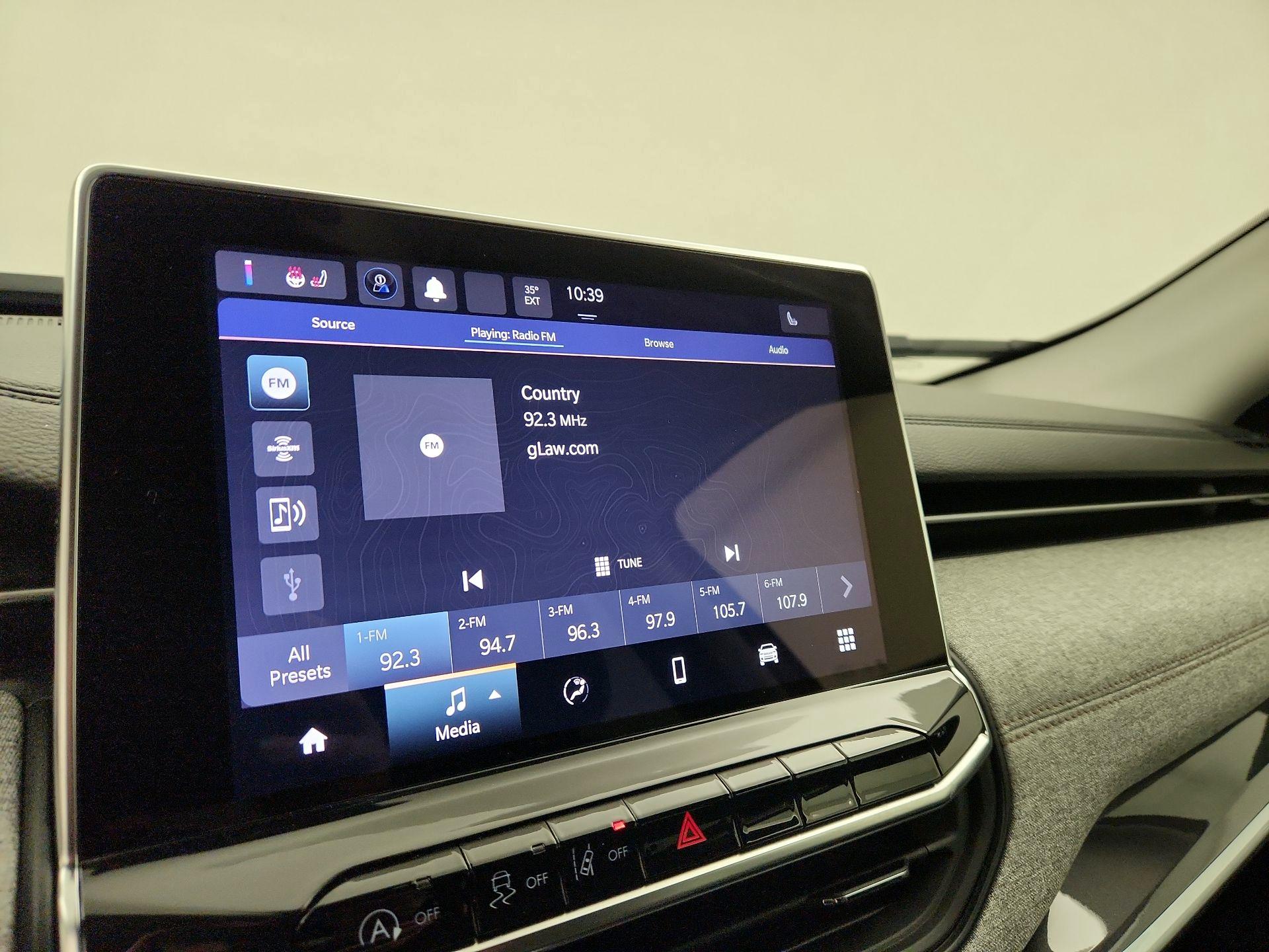 Thumbnail: 2022 Jeep Compass - 15