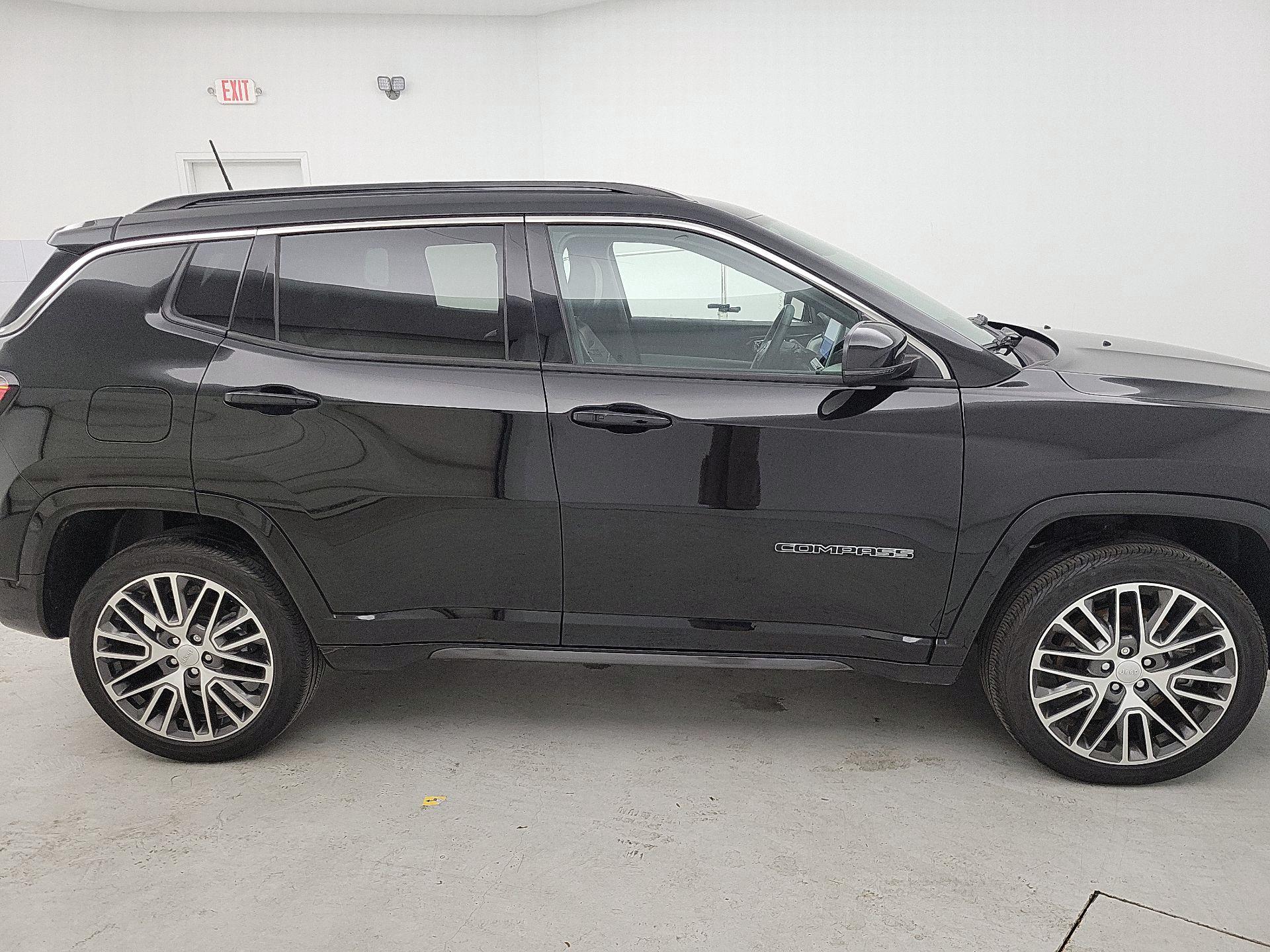 Thumbnail: 2023 Jeep Compass - 4