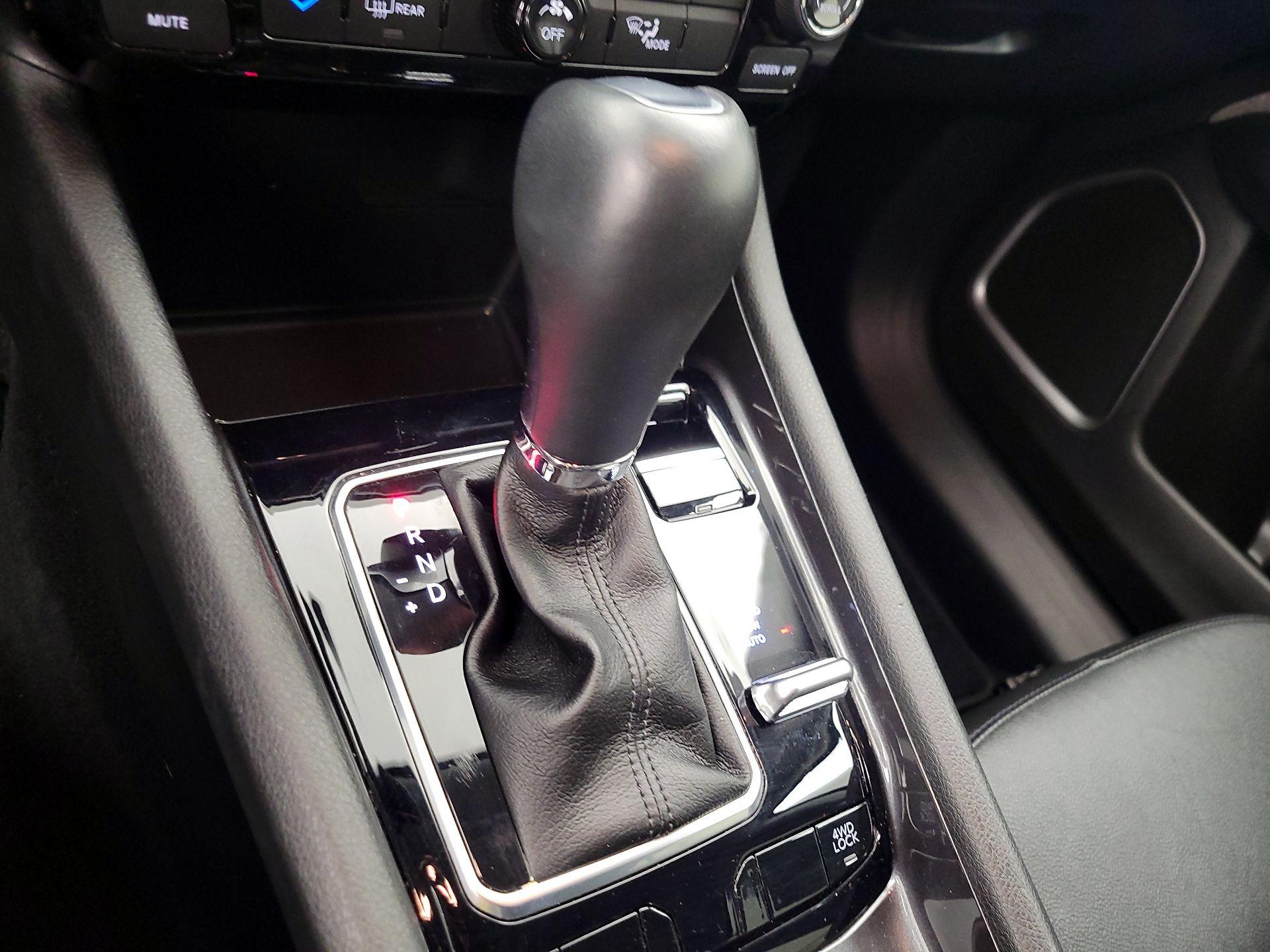 Thumbnail: 2022 Jeep Compass - 17