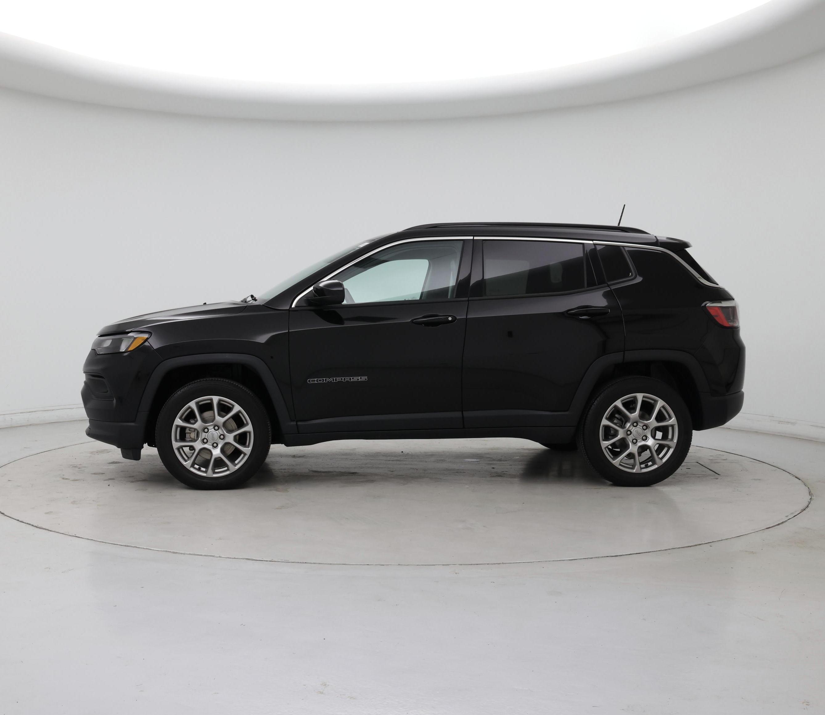 Thumbnail: 2022 Jeep Compass - 3