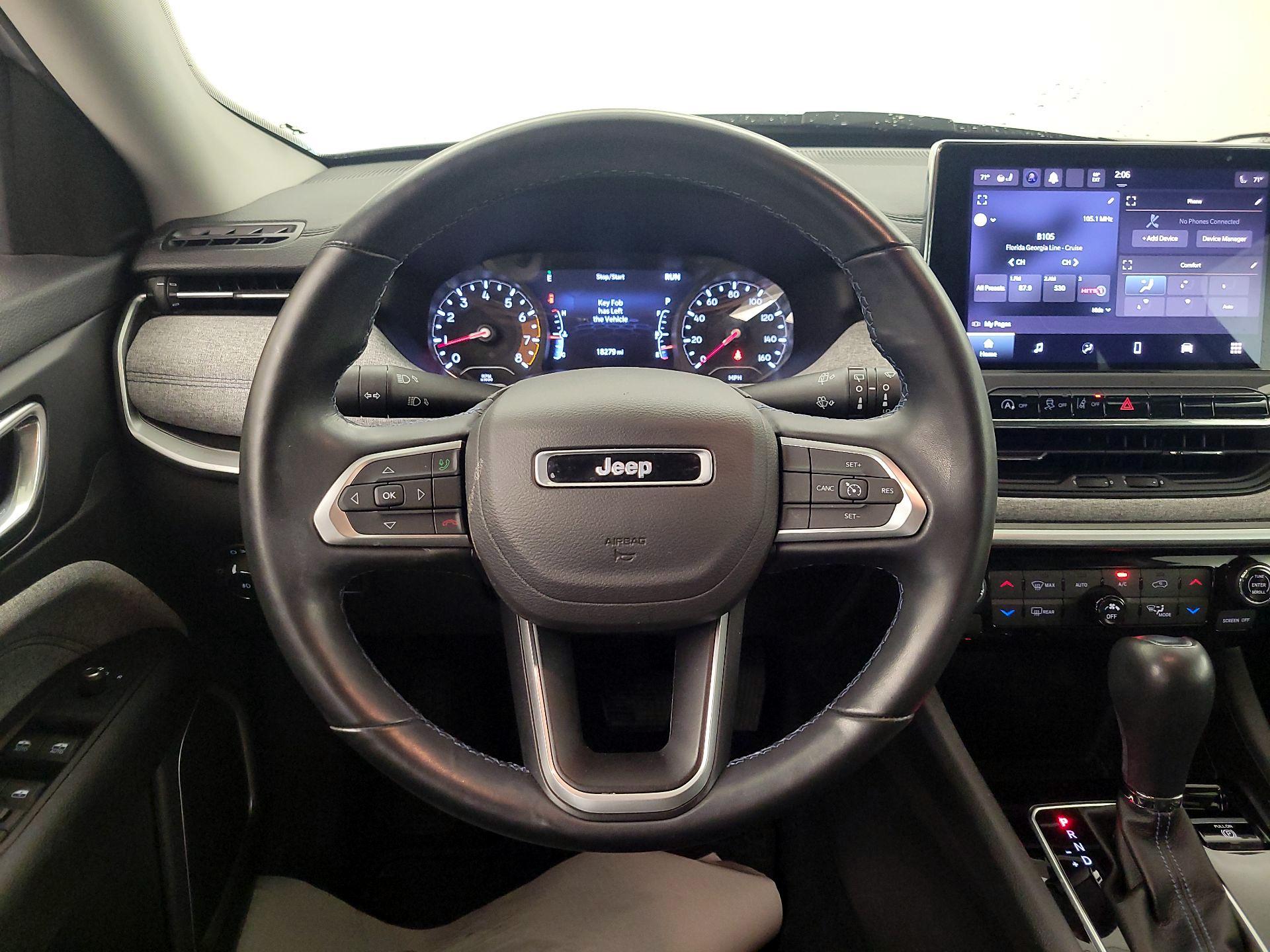 Thumbnail: 2022 Jeep Compass - 10