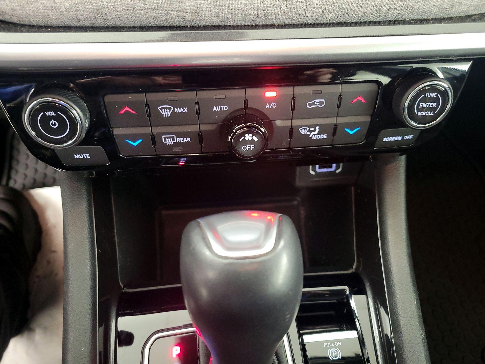 Thumbnail: 2022 Jeep Compass - 16