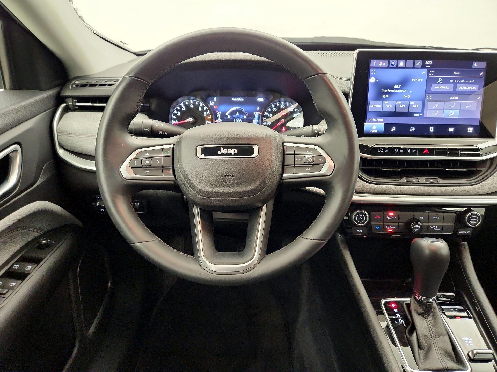 Thumbnail: 2022 Jeep Compass - 10