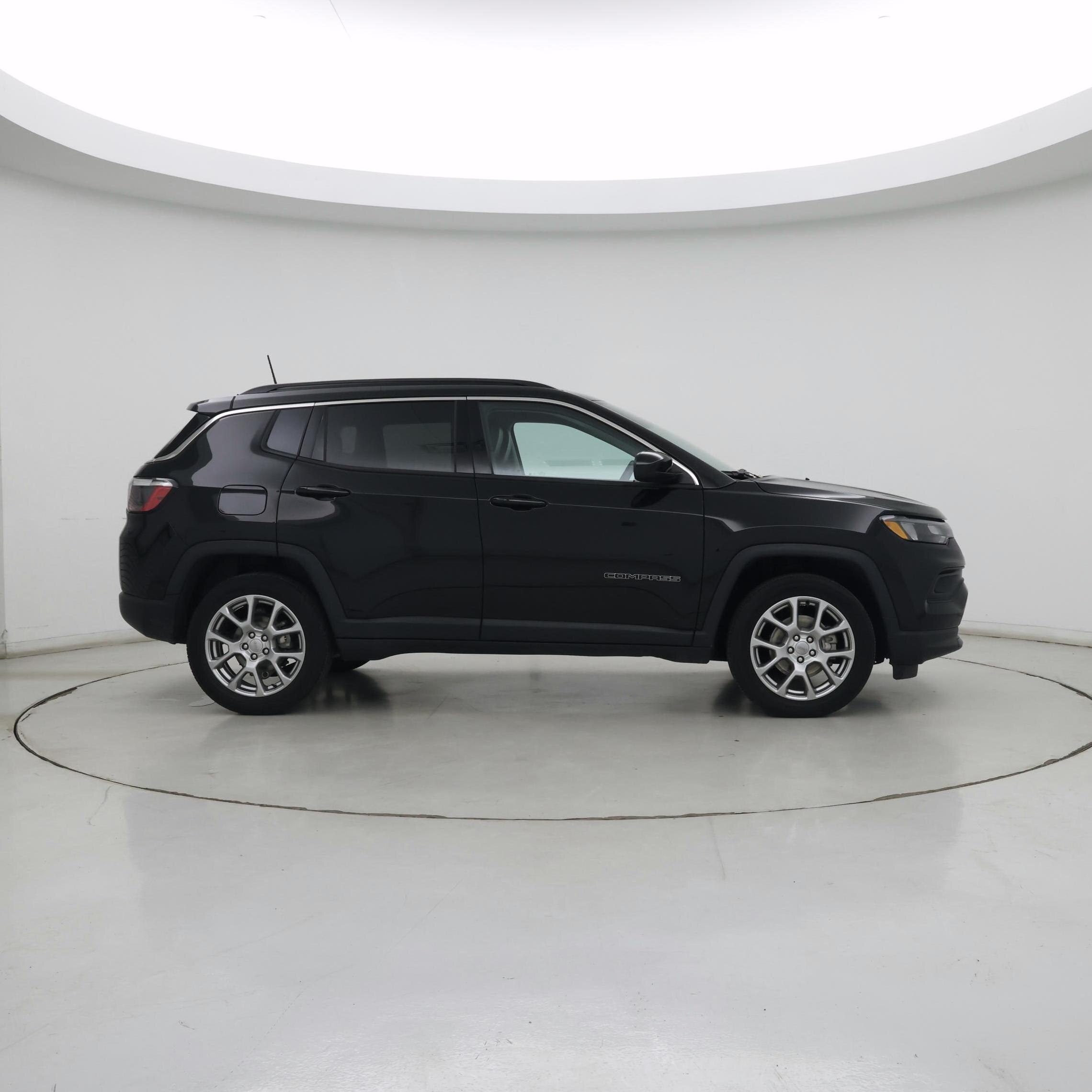 Thumbnail: 2022 Jeep Compass - 7