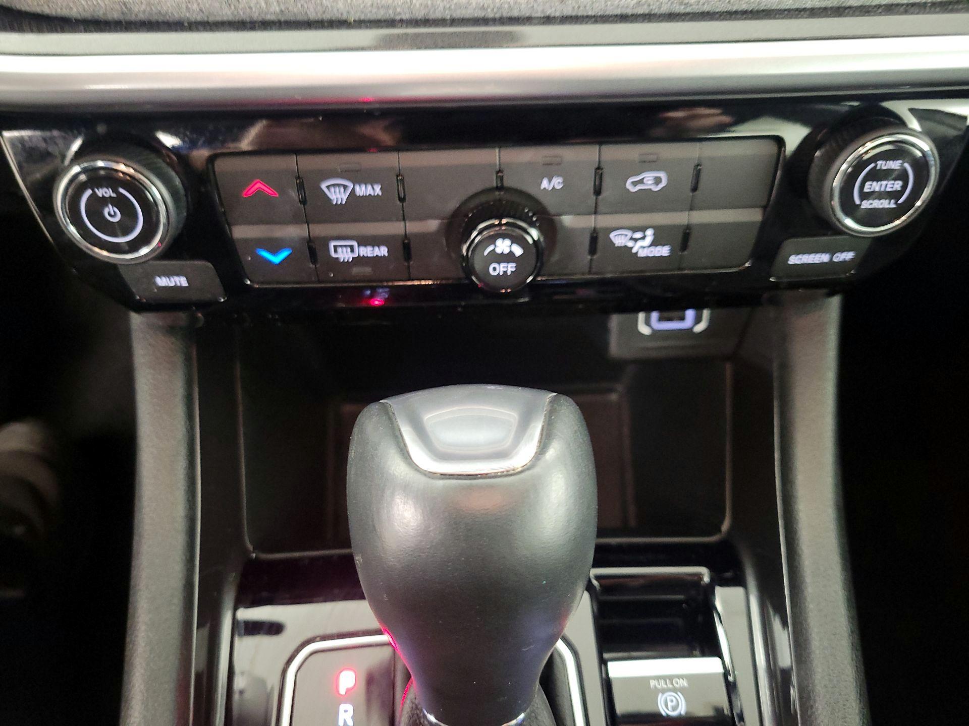 Thumbnail: 2022 Jeep Compass - 16