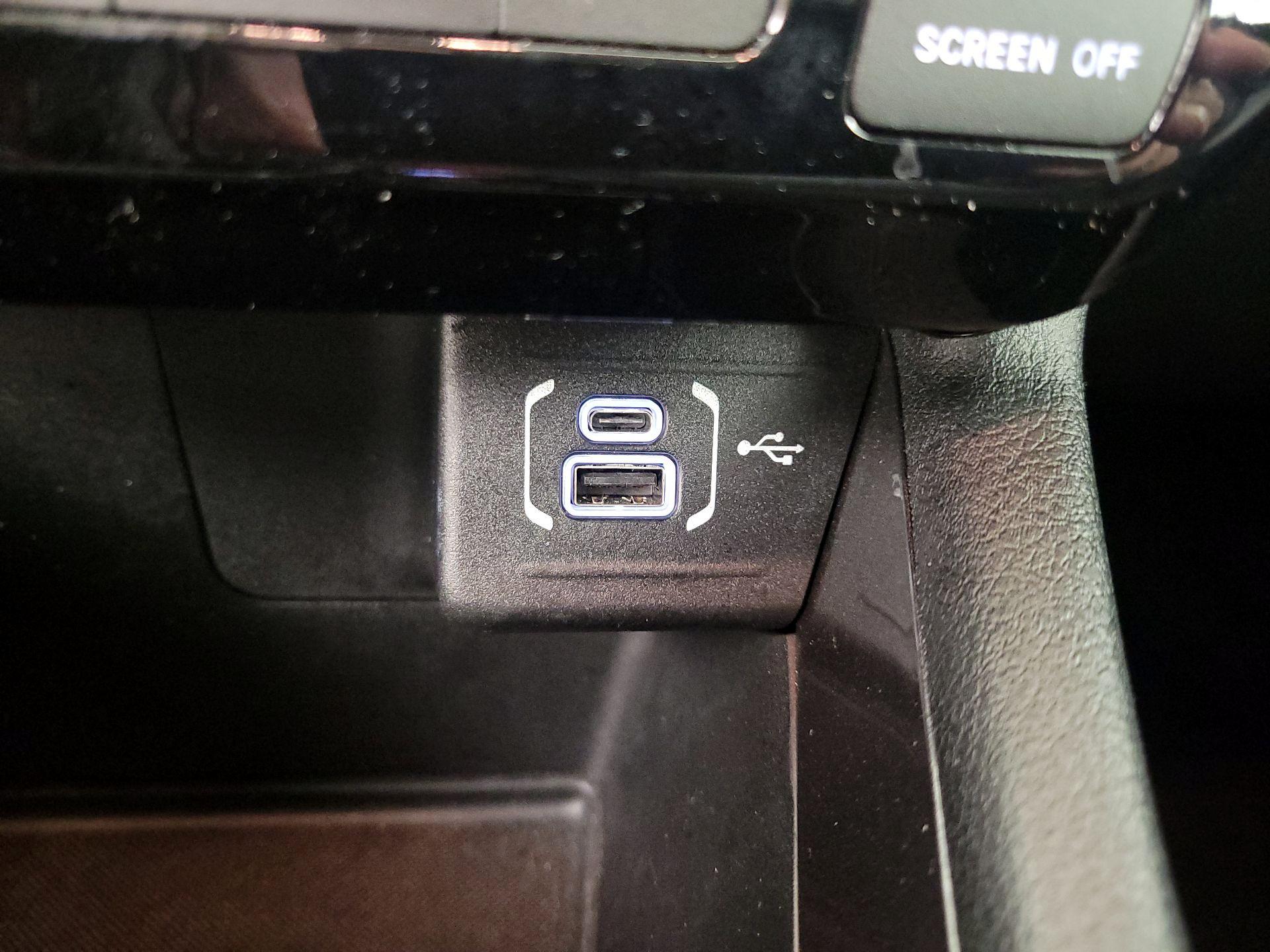 Thumbnail: 2022 Jeep Compass - 18