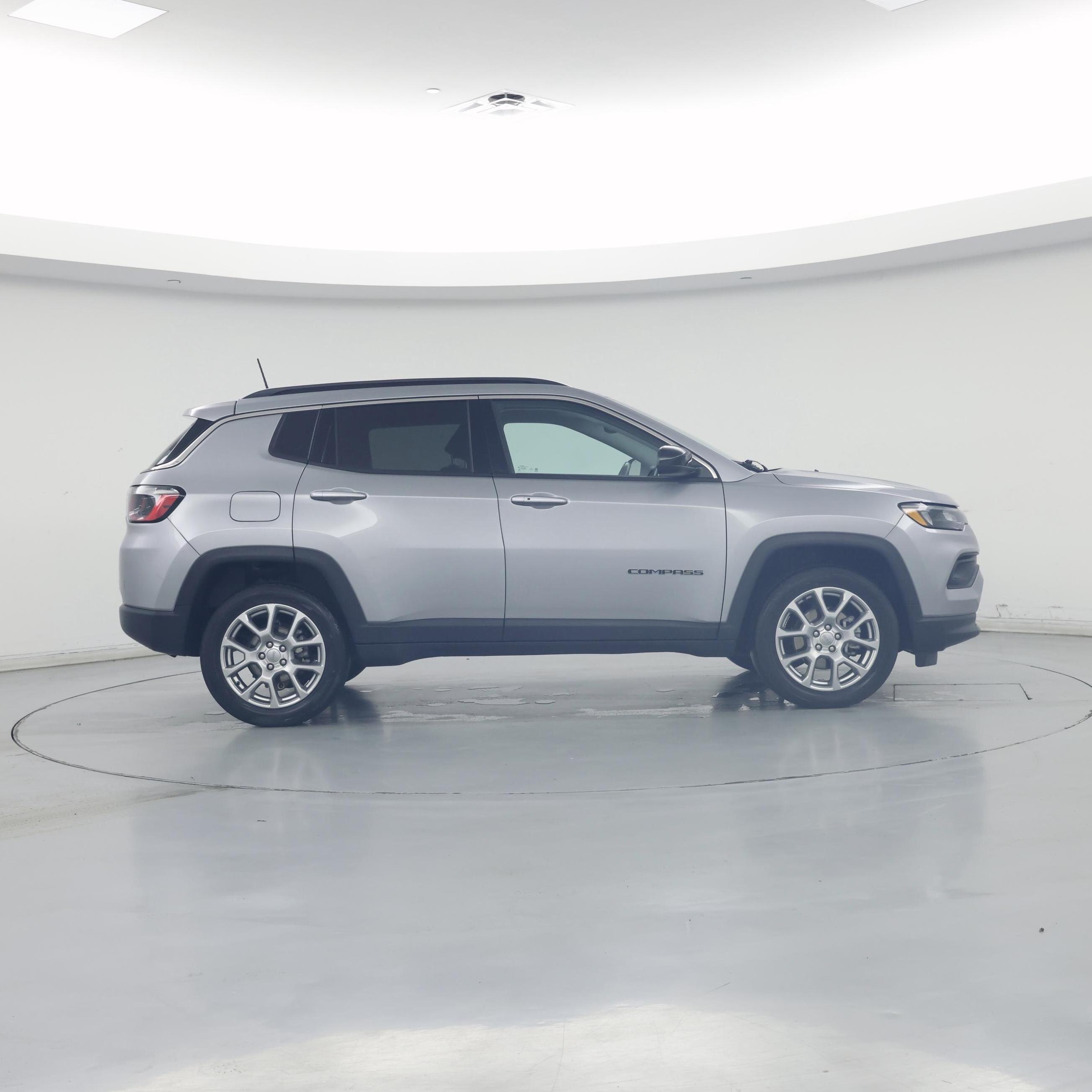 Thumbnail: 2022 Jeep Compass - 7