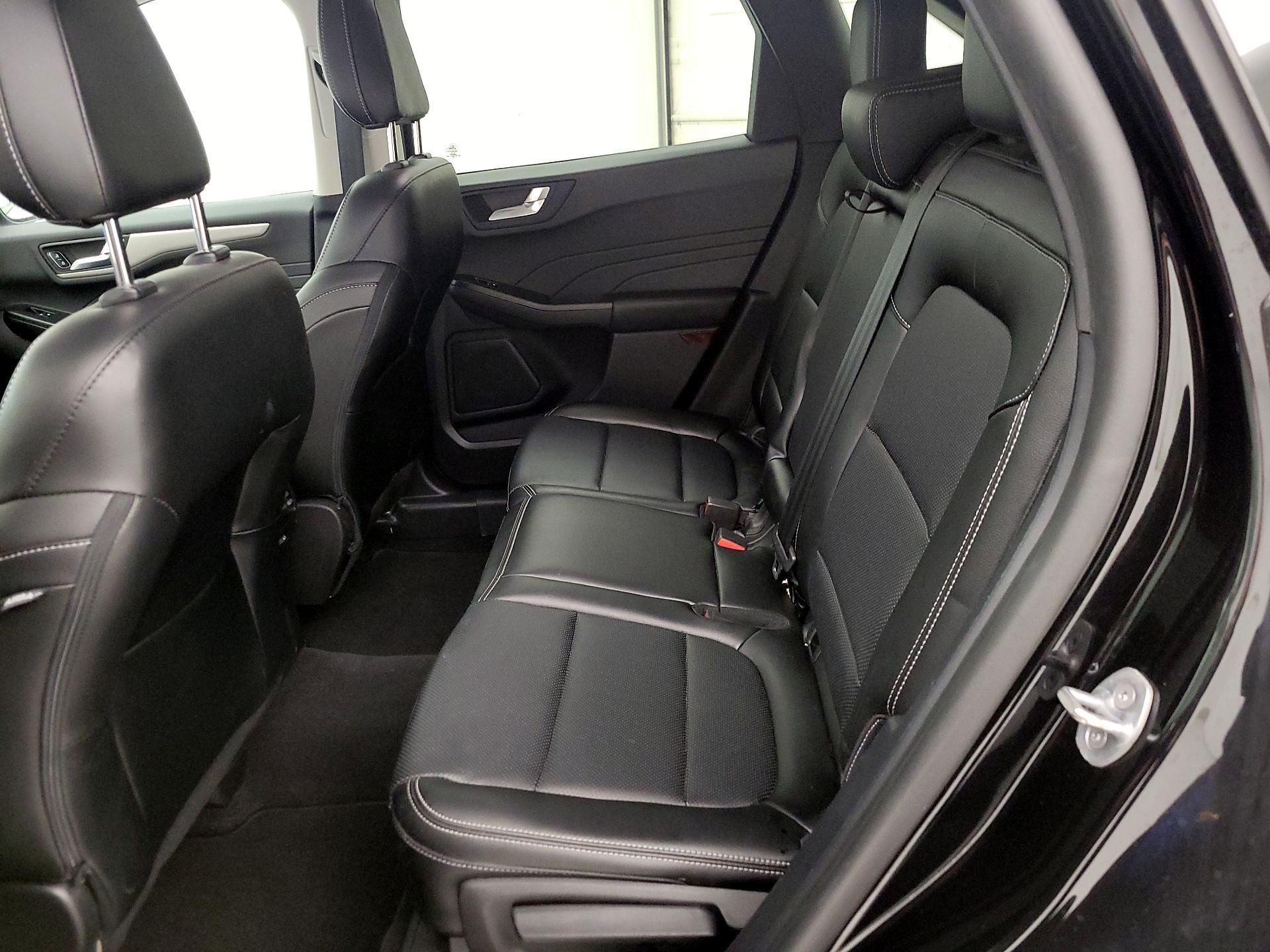 Thumbnail: 2022 Ford Escape - 20