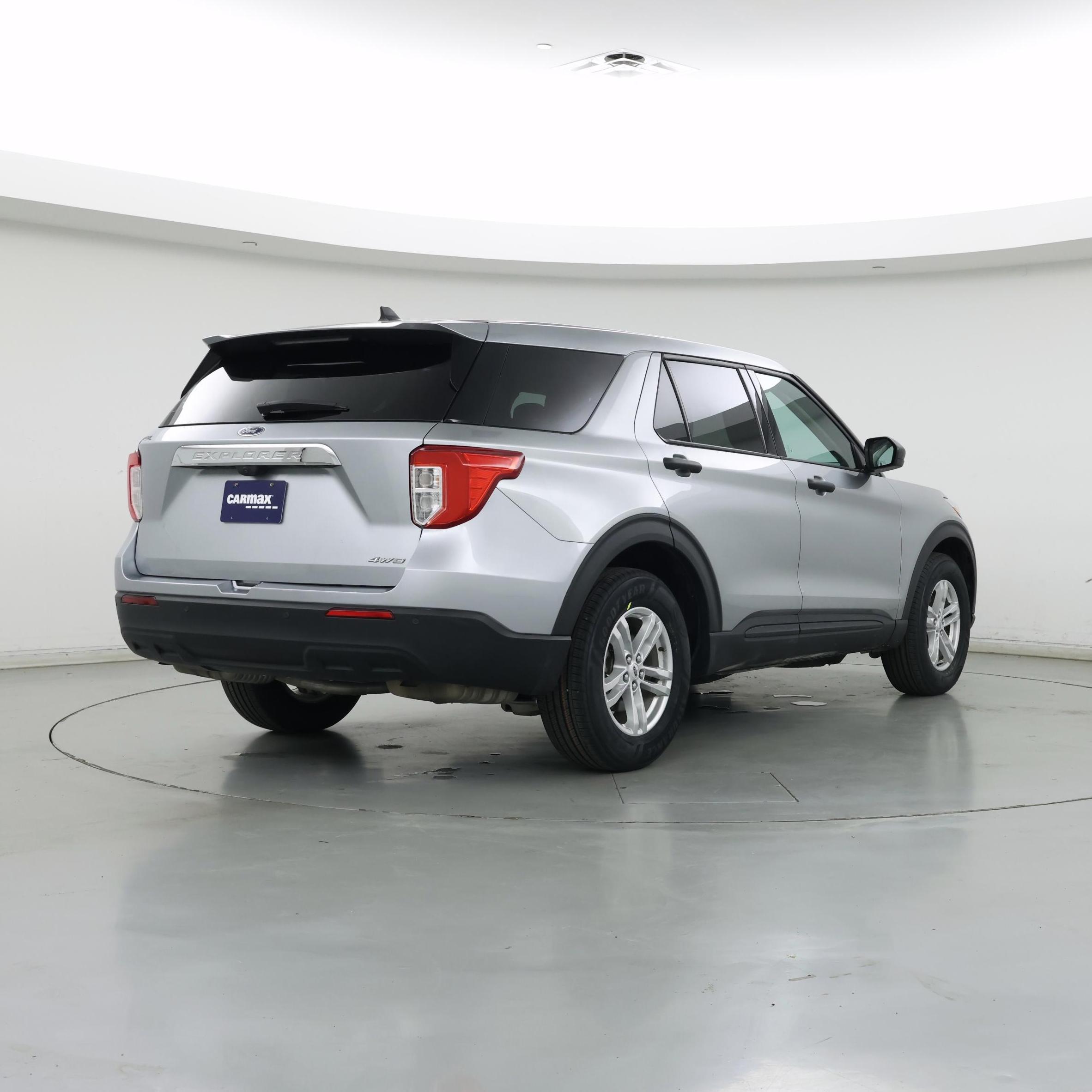 Thumbnail: 2023 Ford Explorer - 8