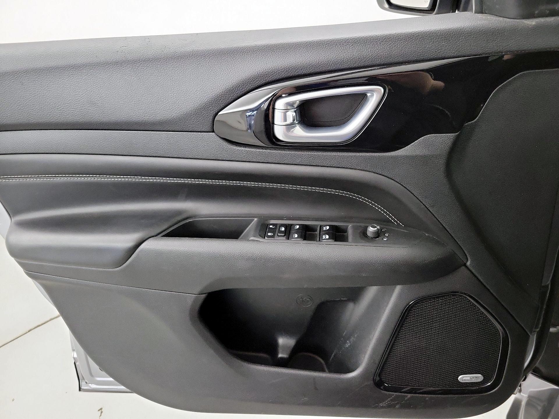Thumbnail: 2022 Jeep Compass - 12