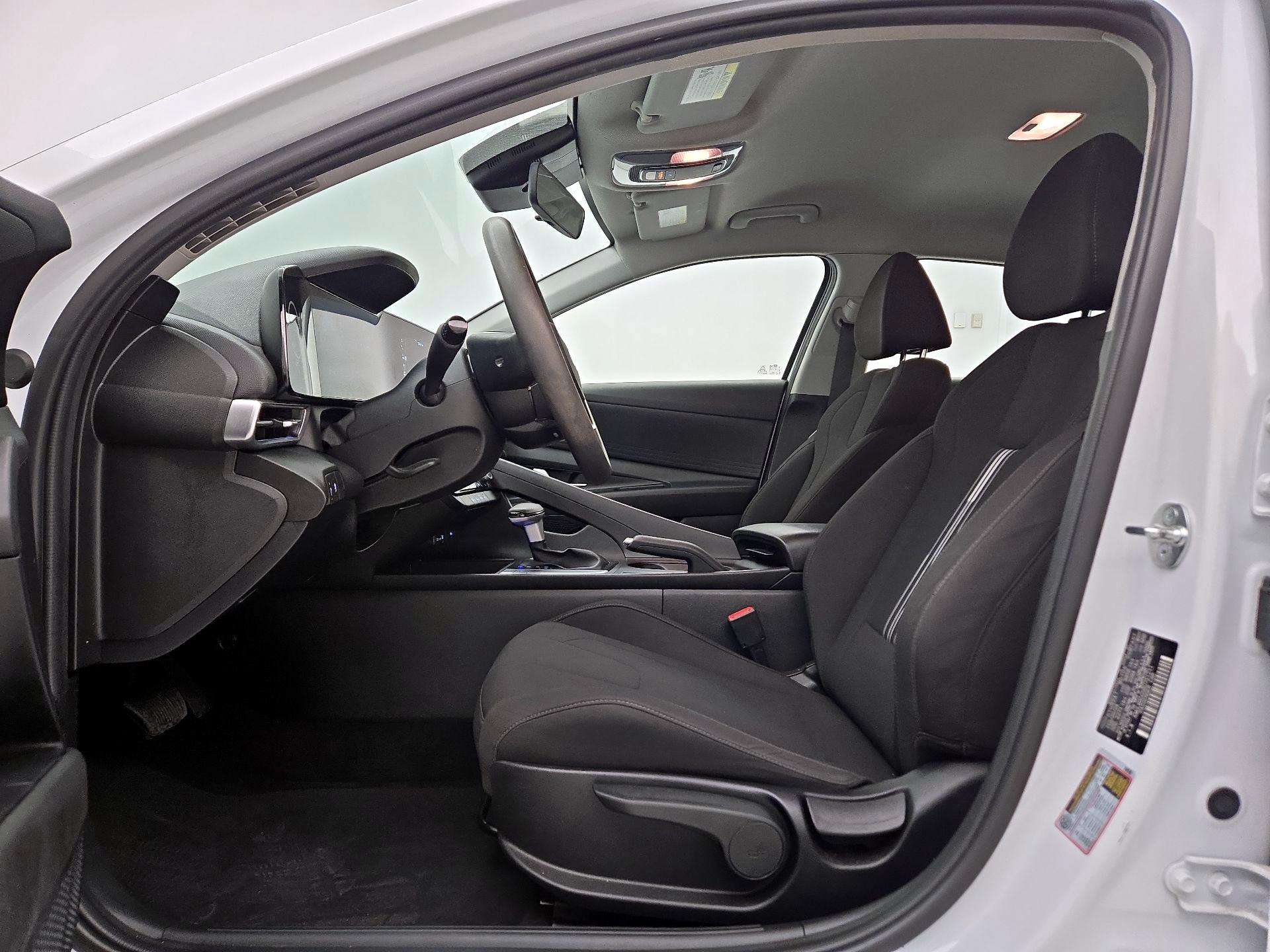 Thumbnail: 2024 Hyundai Elantra - 11