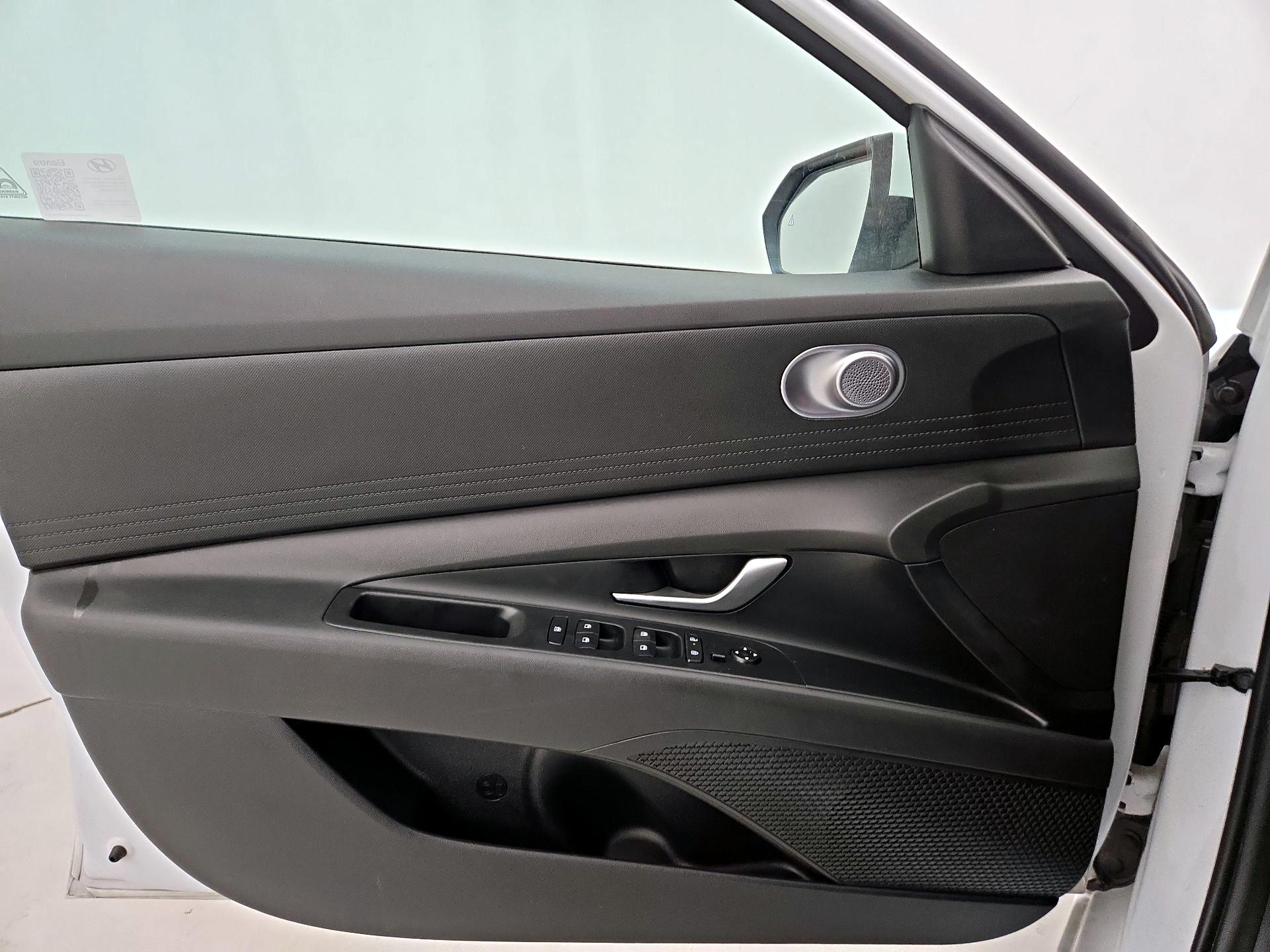 Thumbnail: 2024 Hyundai Elantra - 12