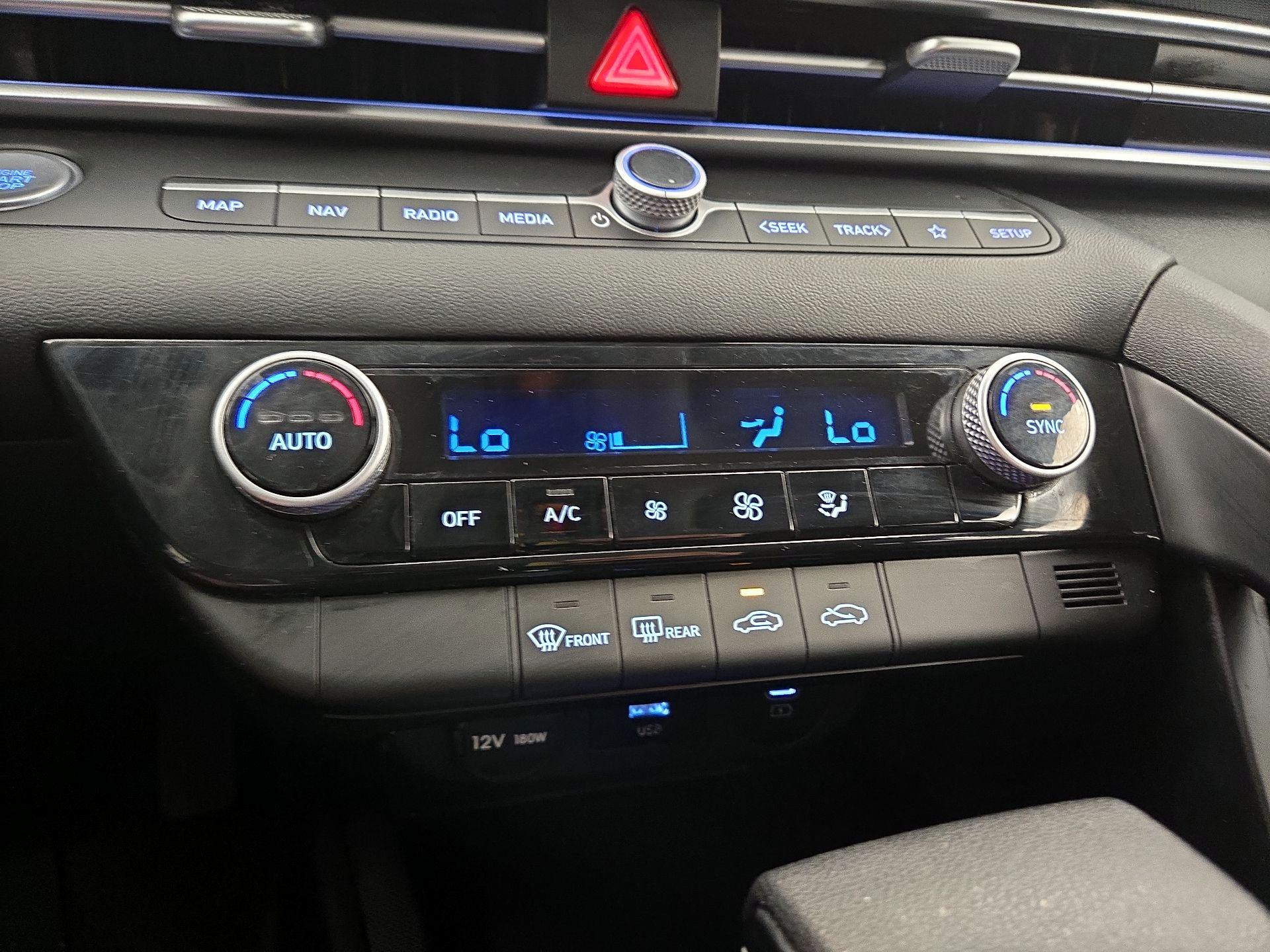 Thumbnail: 2024 Hyundai Elantra - 17