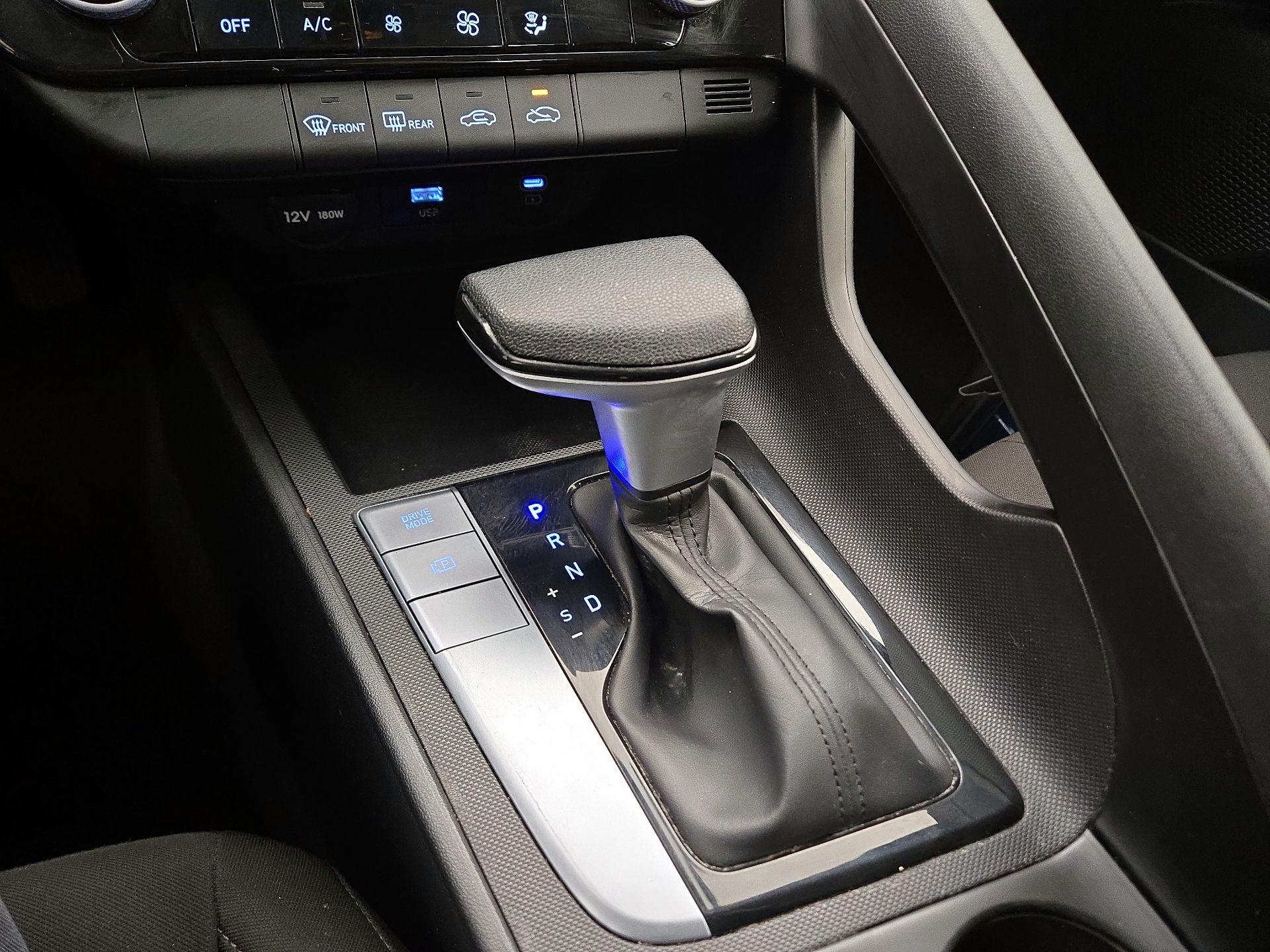 Thumbnail: 2024 Hyundai Elantra - 18