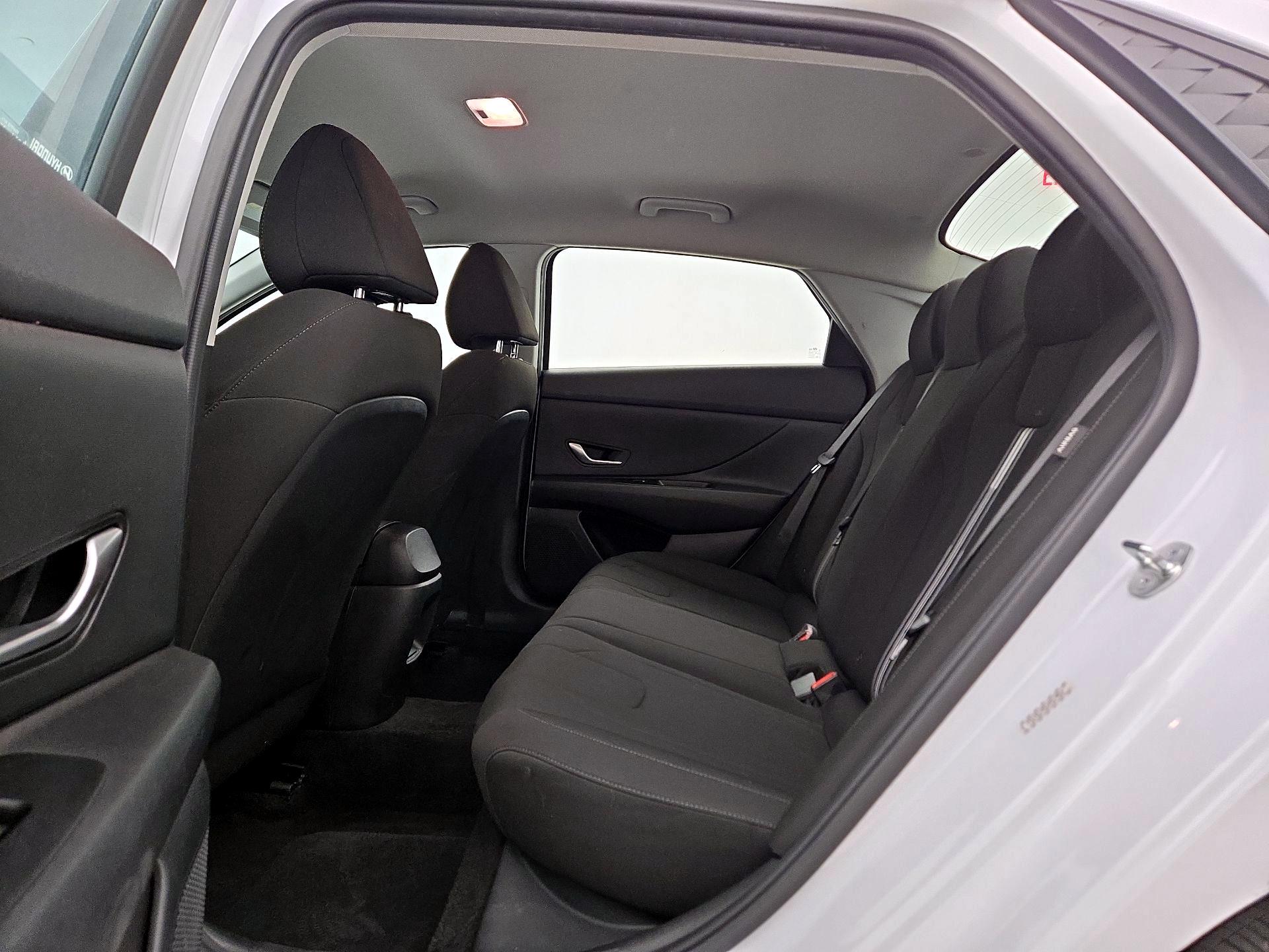 Thumbnail: 2024 Hyundai Elantra - 20